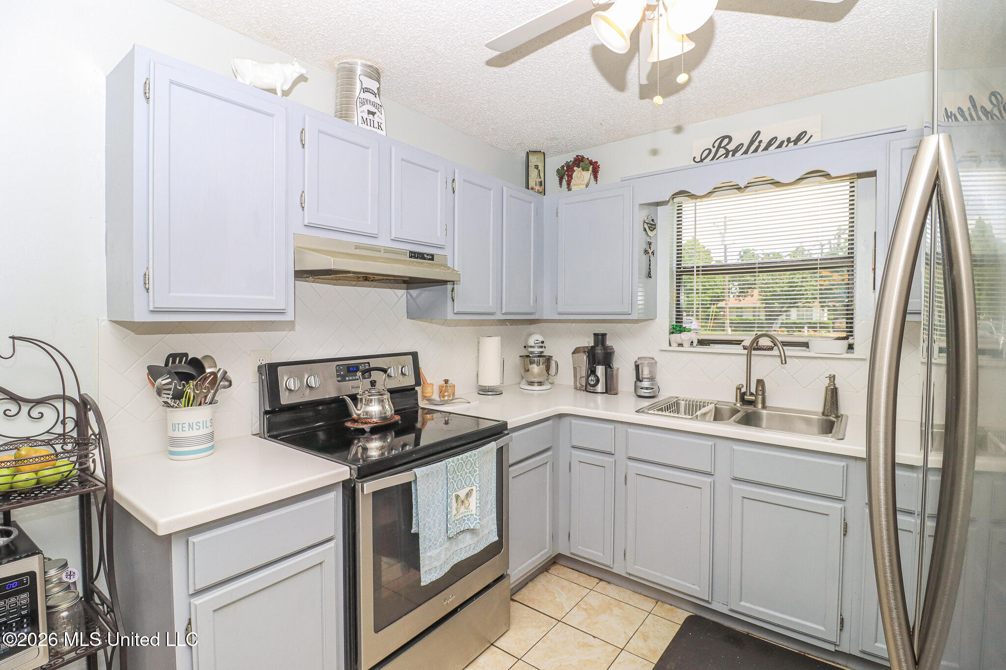 1014 Twin Pine Lane Property Photo 11