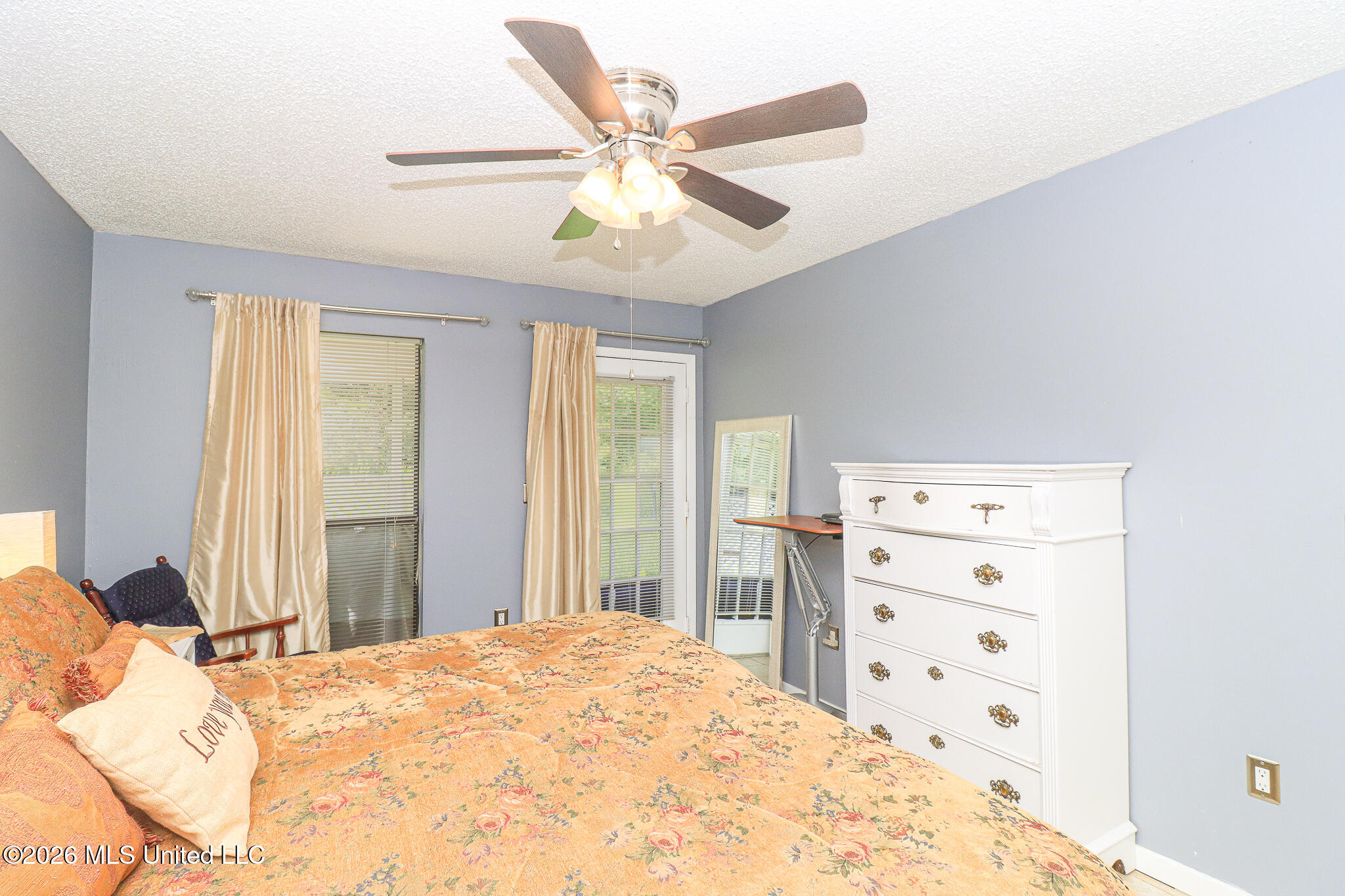 1014 Twin Pine Lane Property Photo 14
