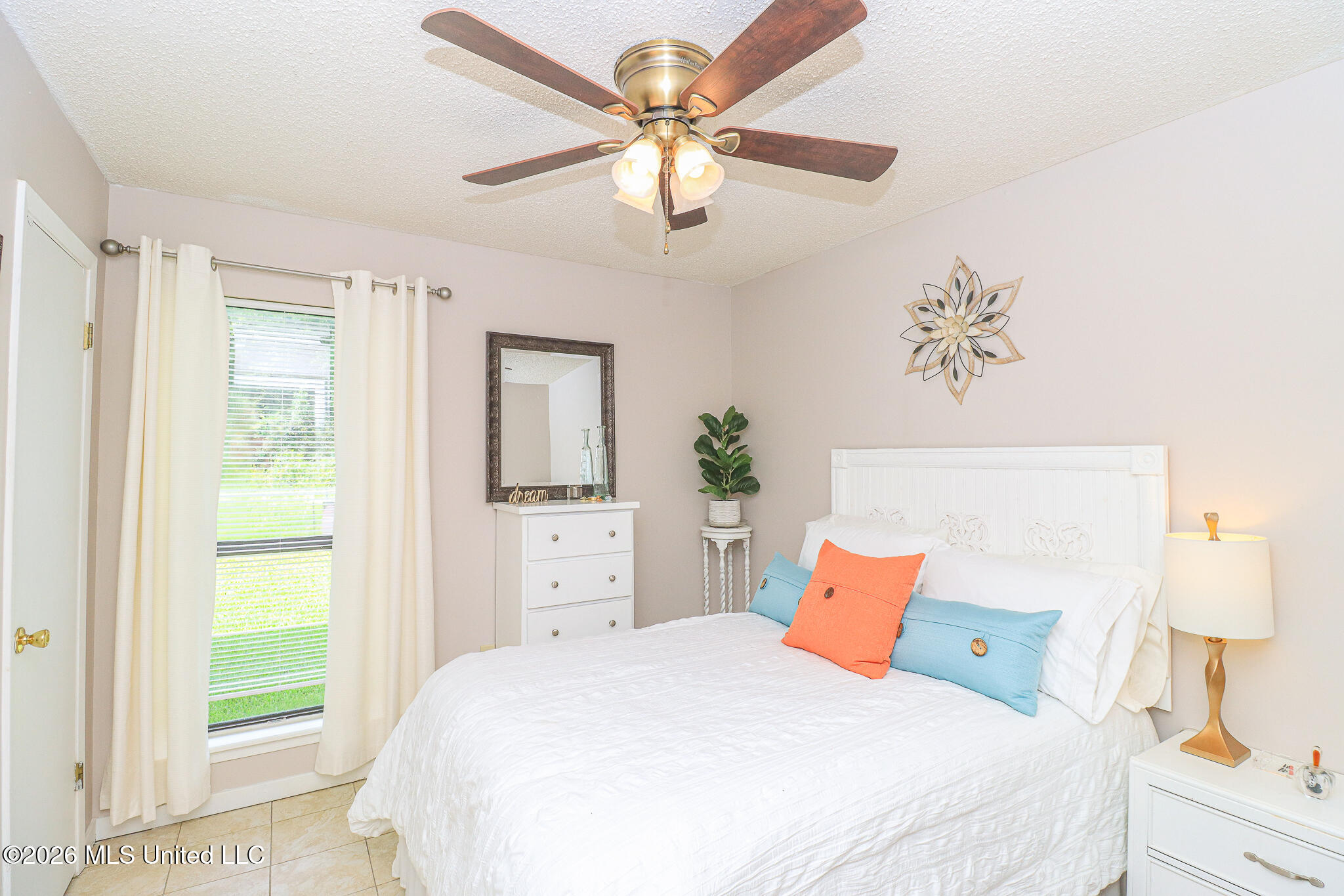 1014 Twin Pine Lane Property Photo 17