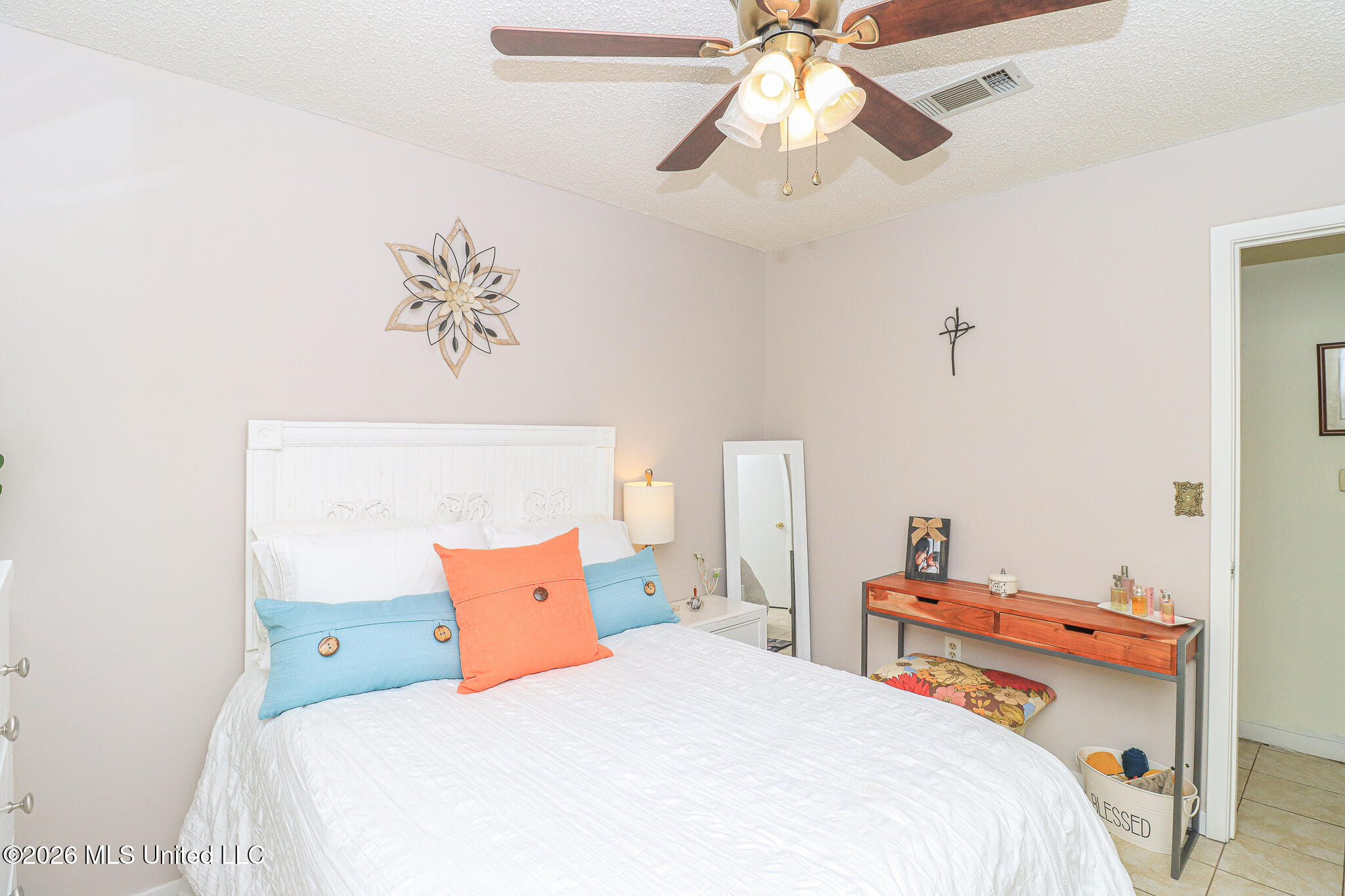 1014 Twin Pine Lane Property Photo 18