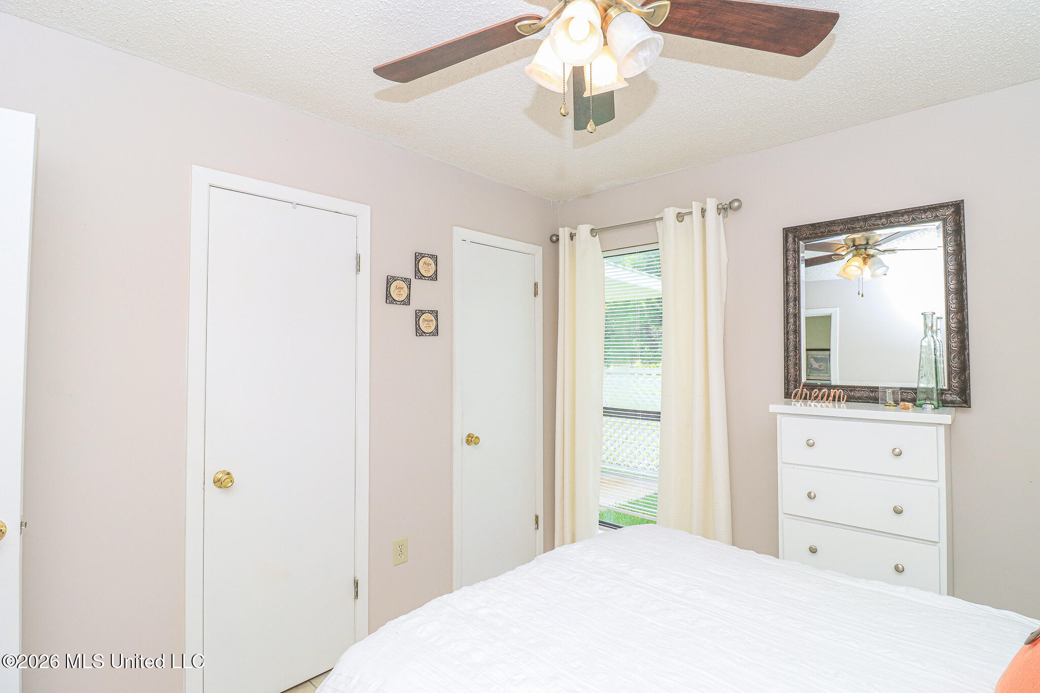 1014 Twin Pine Lane Property Photo 19