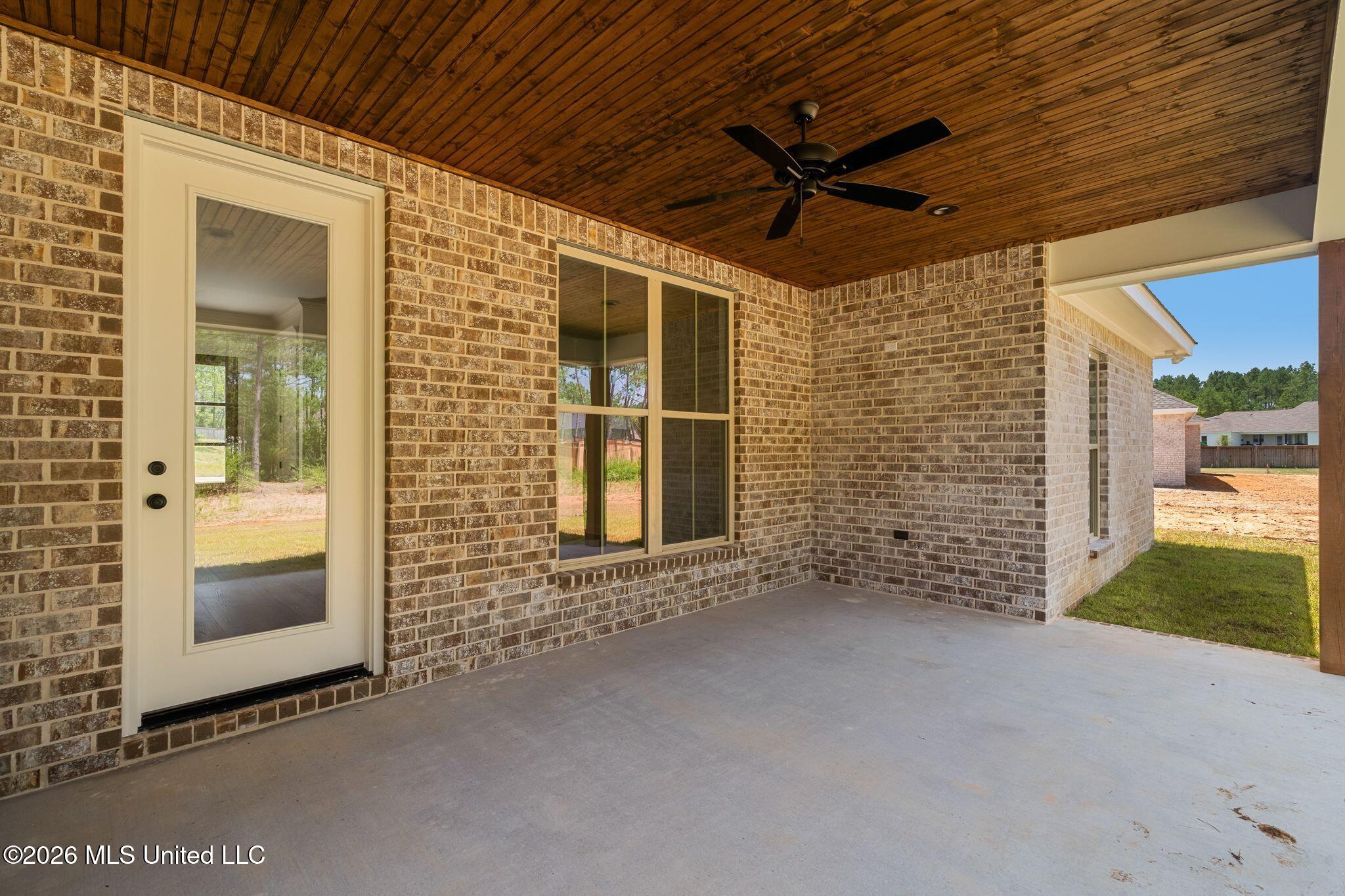21 Redmont Drive Property Photo 38
