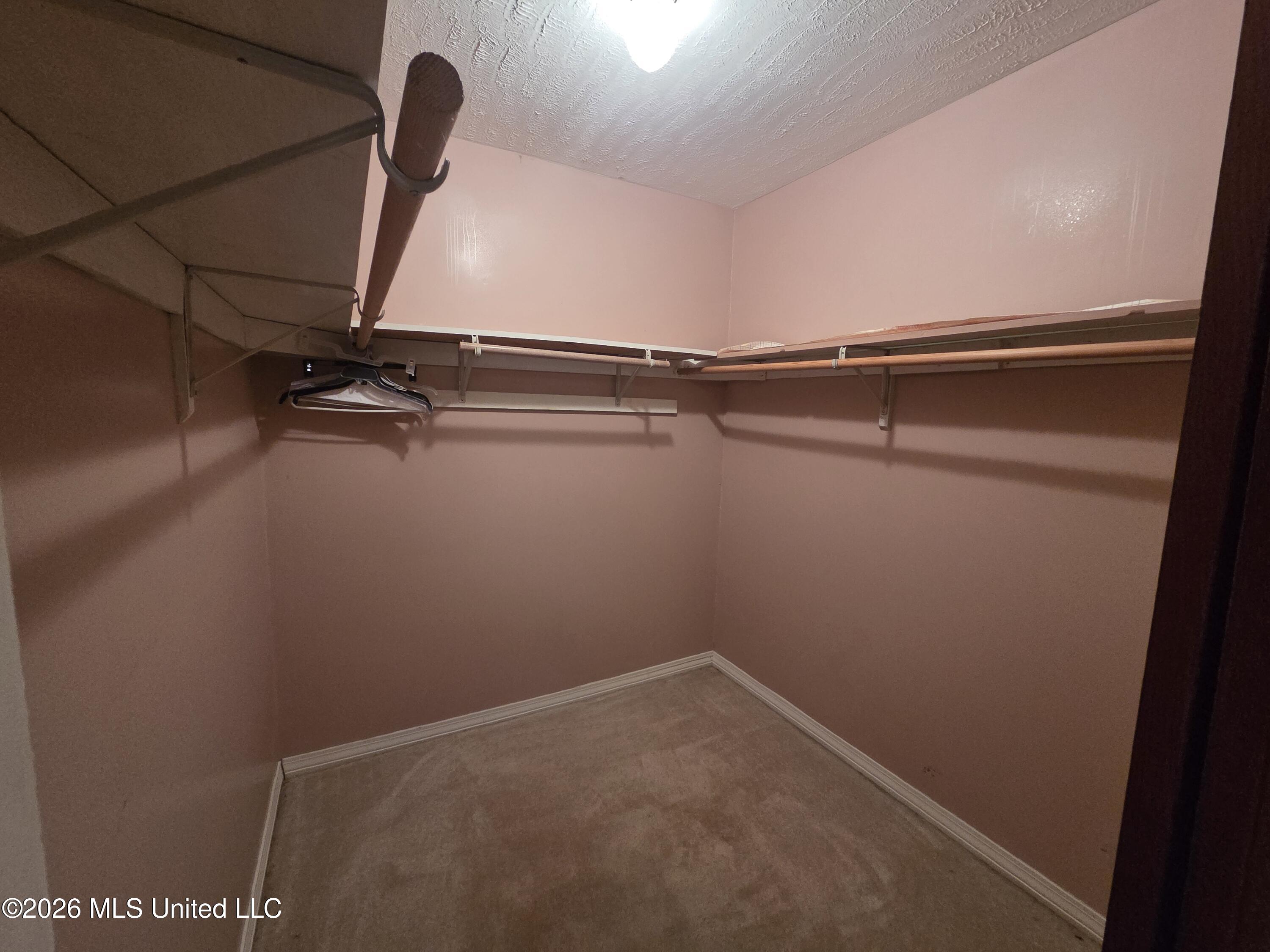 1195 N Old Canton Property Photo 21