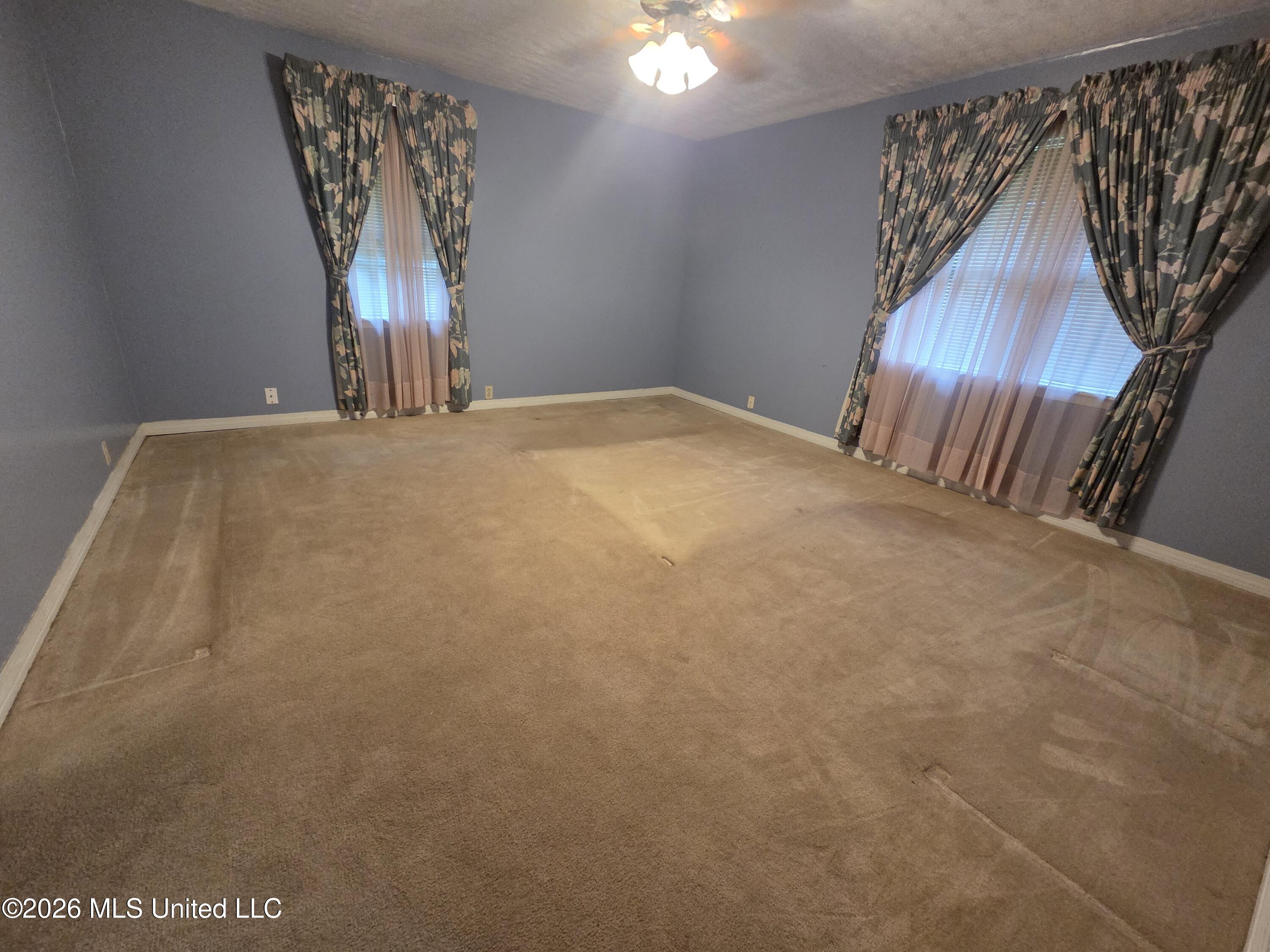 1195 N Old Canton Property Photo 25