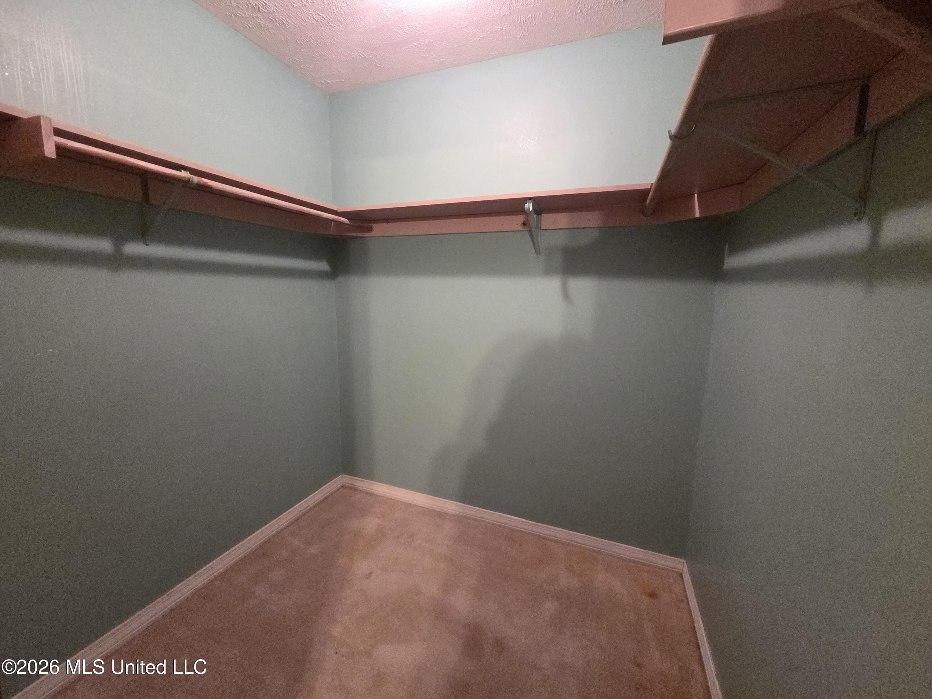 1195 N Old Canton Property Photo 28