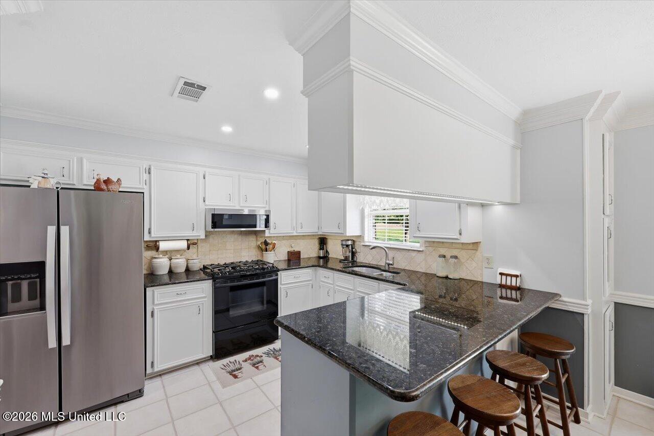 120 Robinson Cove Property Photo 10