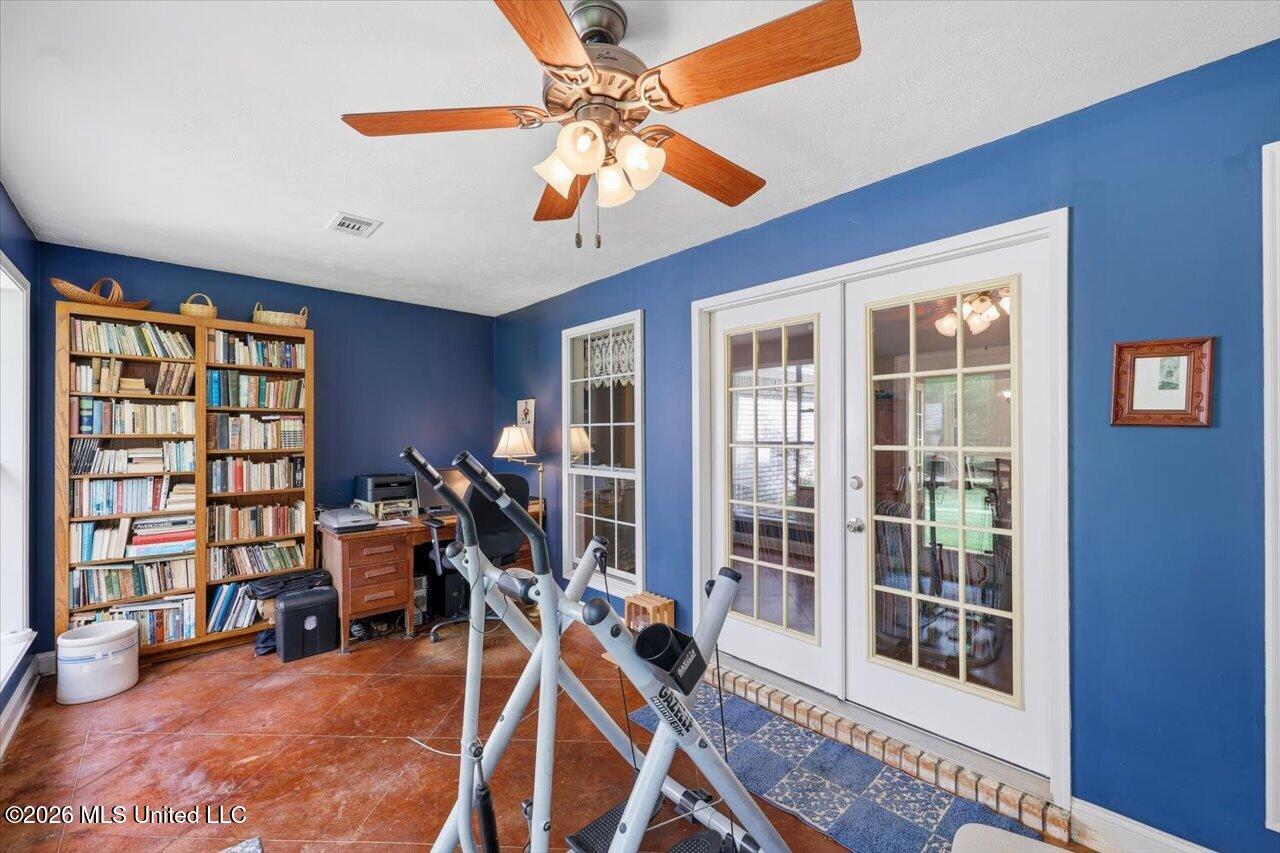 120 Robinson Cove Property Photo 20