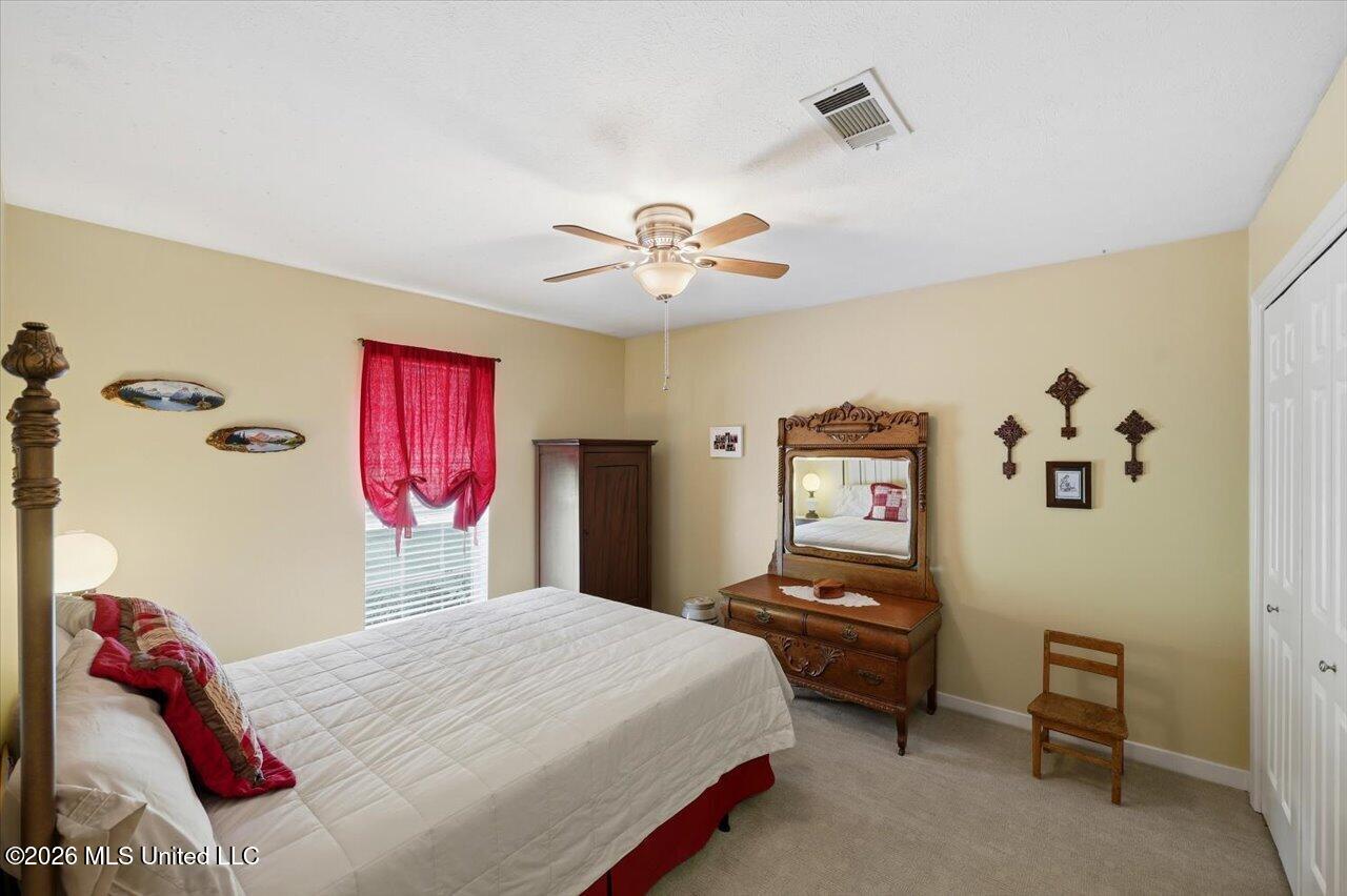 120 Robinson Cove Property Photo 26