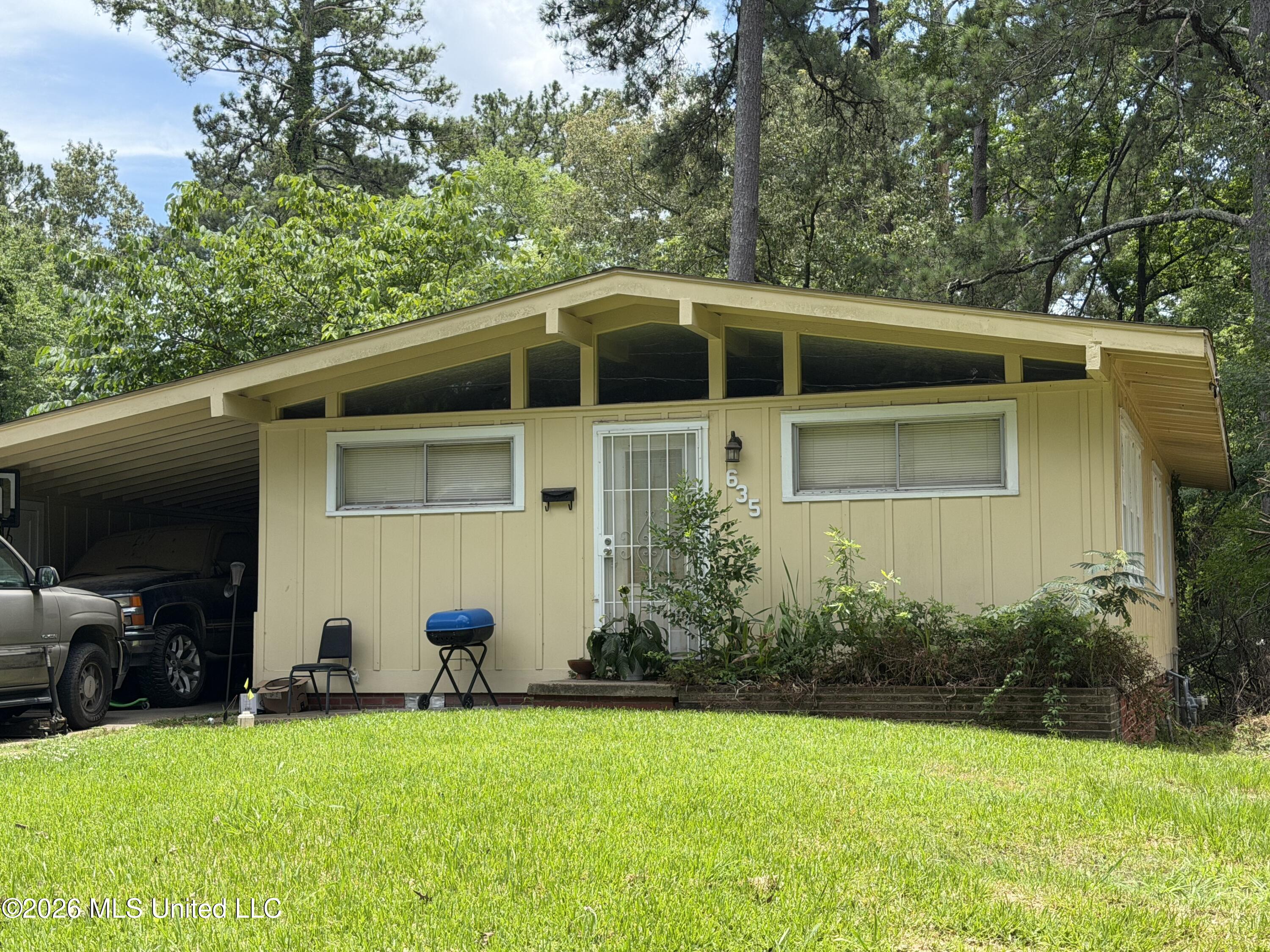 635 Witsell Road Property Photo 1