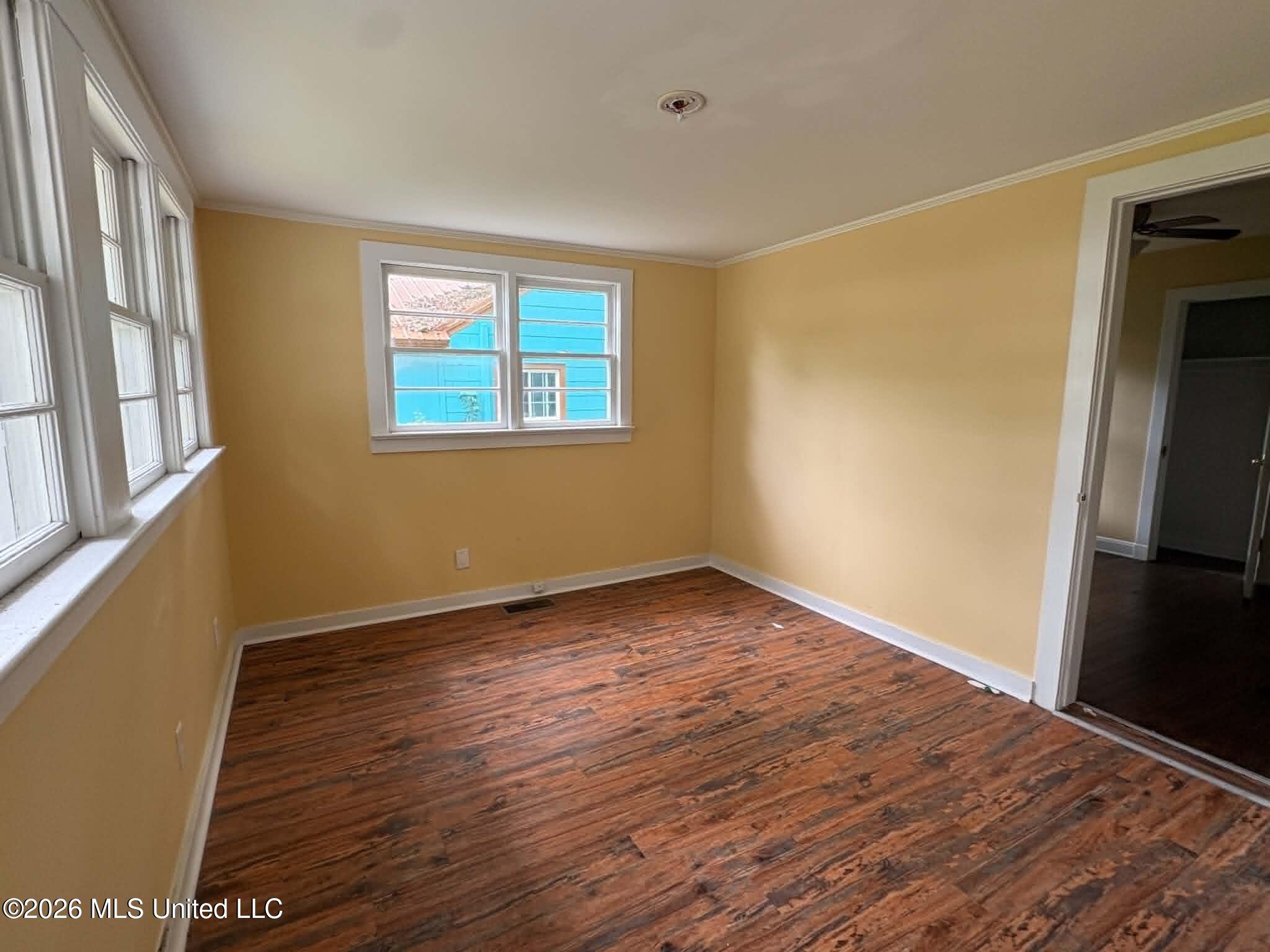 188 Iberville Drive Property Photo 6