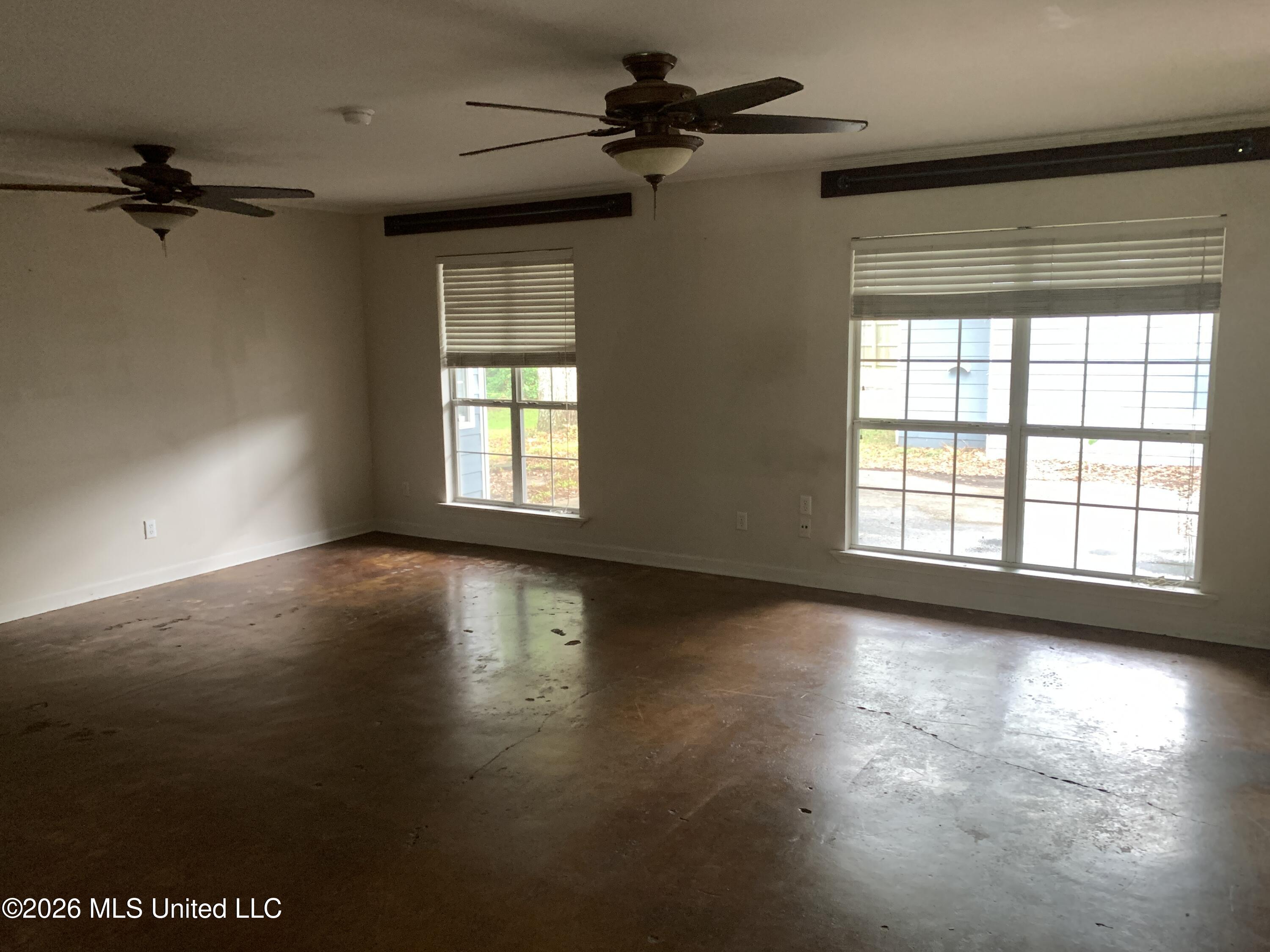 606 Beyer Drive Property Photo 2
