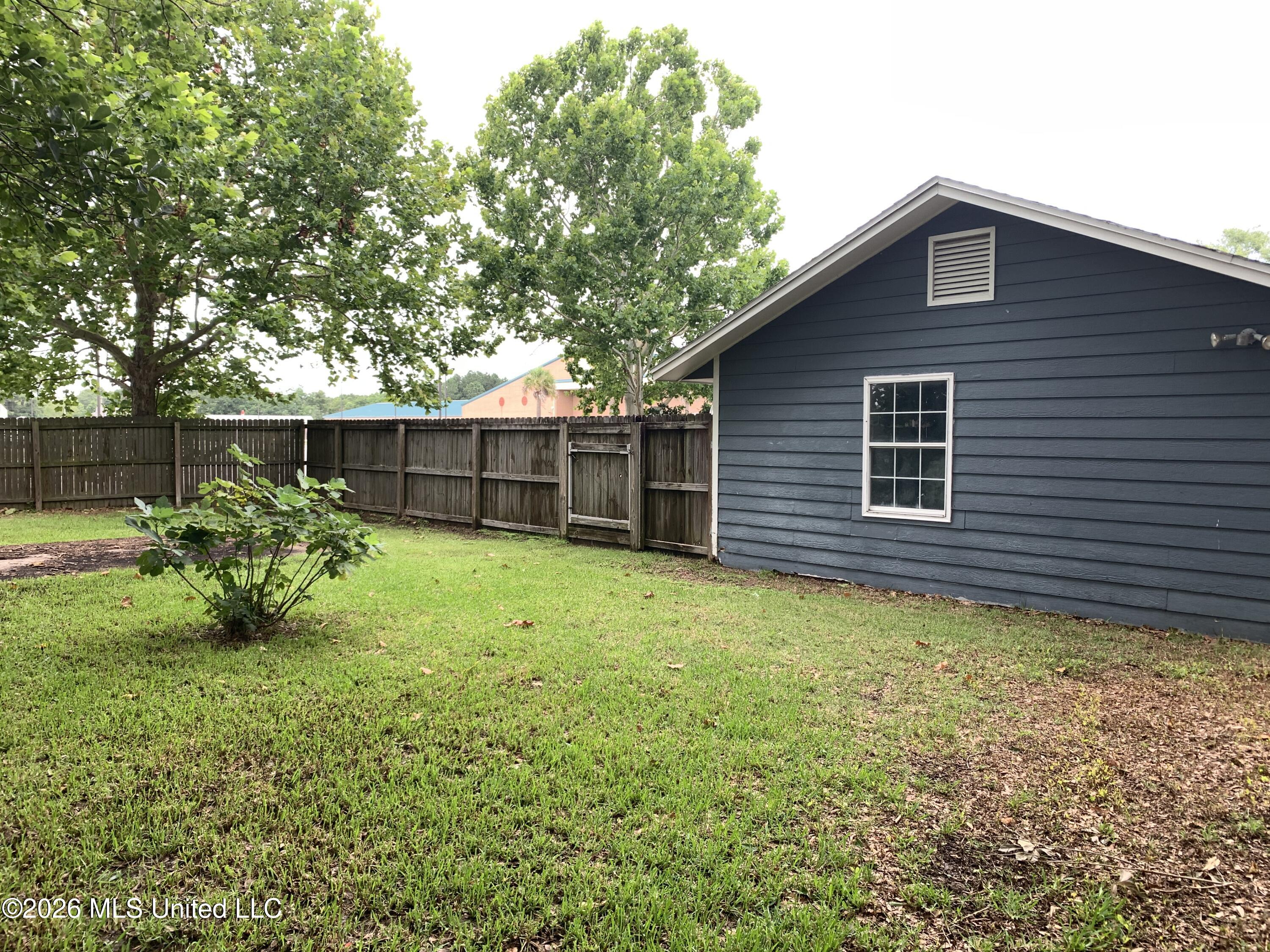 606 Beyer Drive Property Photo 19