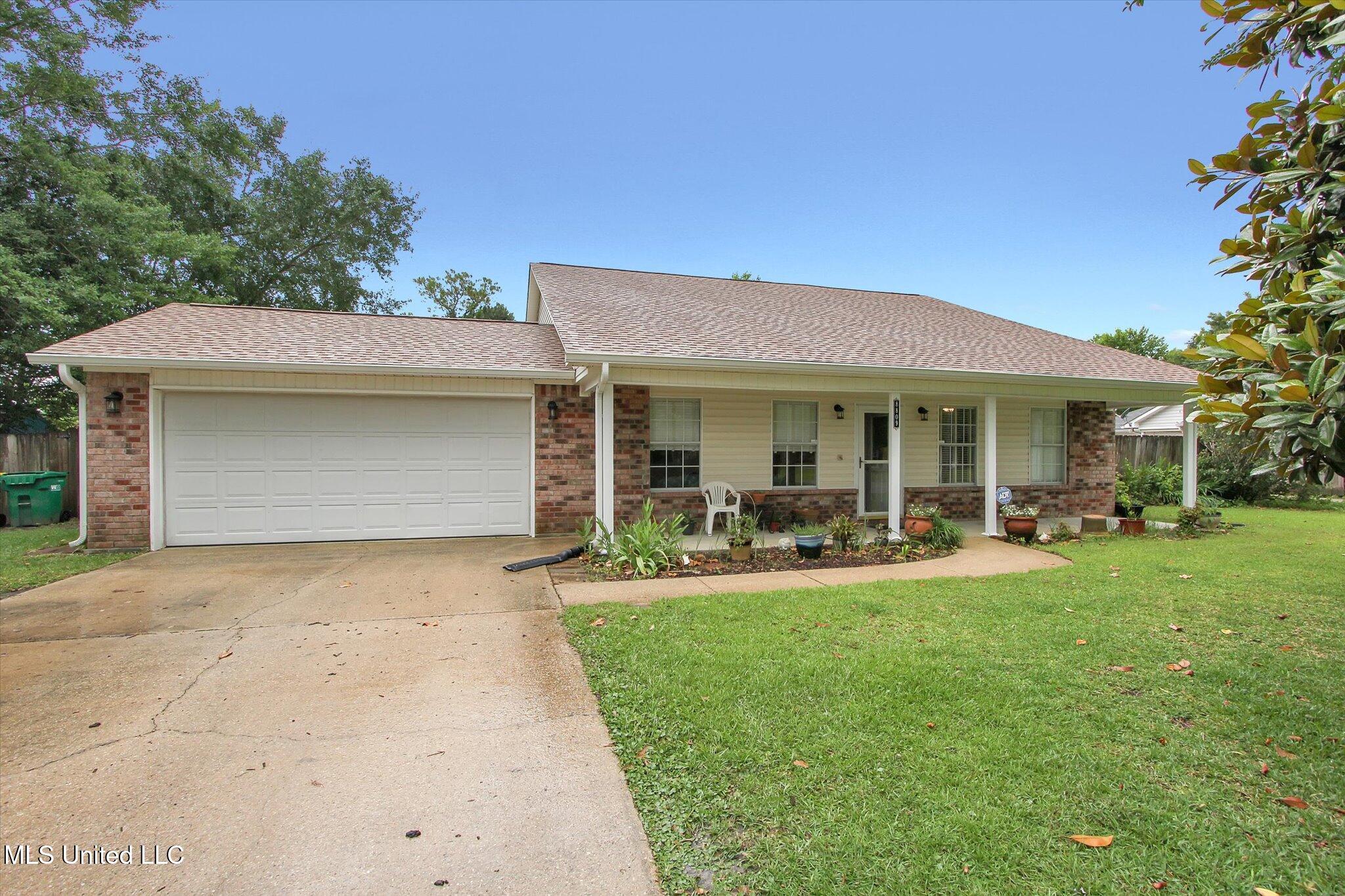 8809 Old Walnut Road Property Photo 1