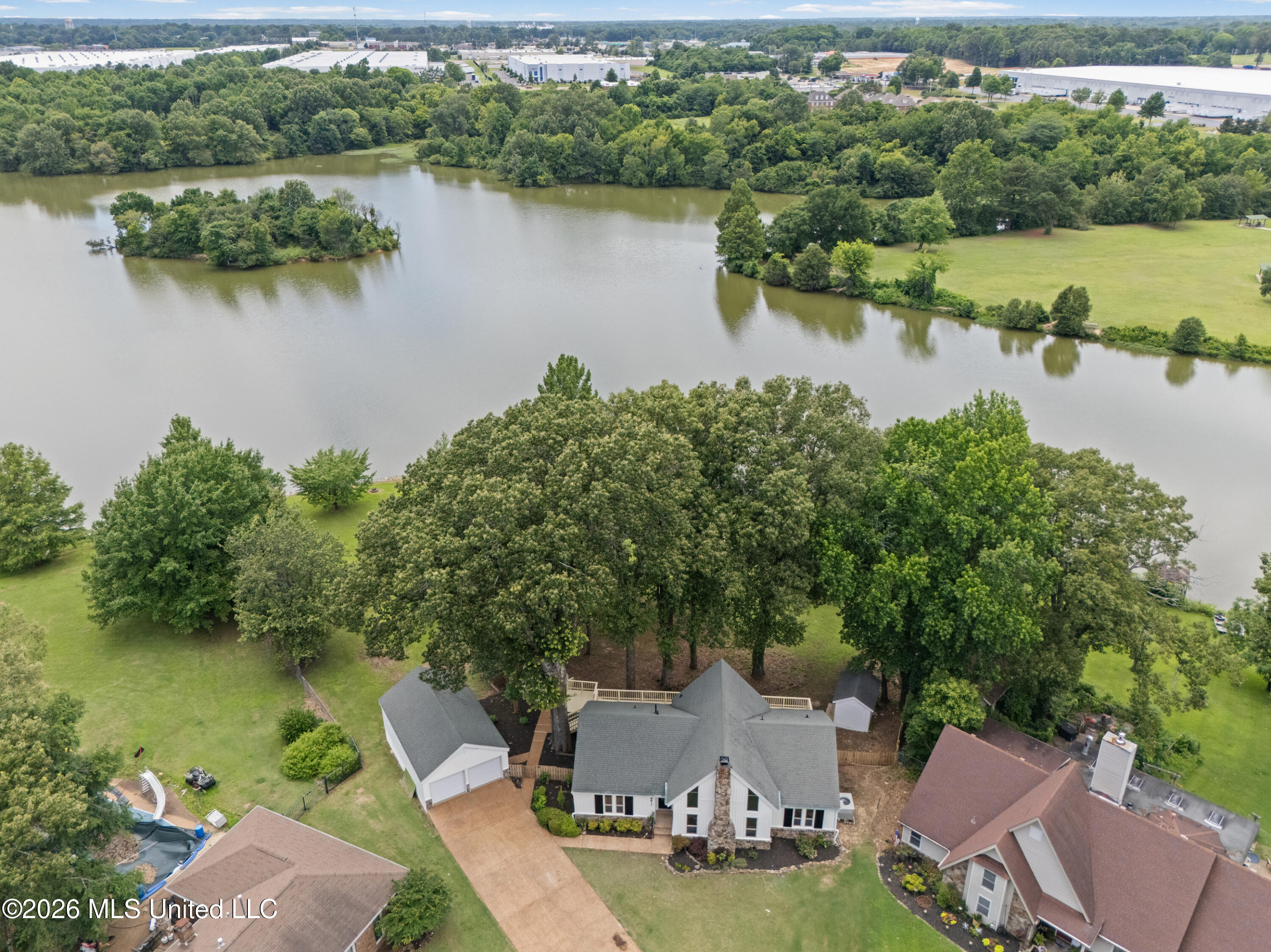 8811 Cypress Cove Property Photo 5