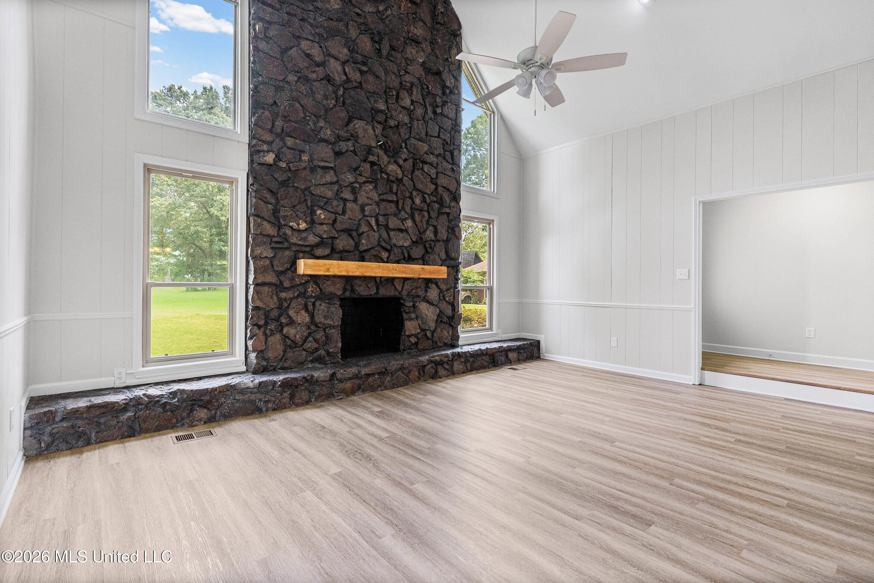 8811 Cypress Cove Property Photo 9