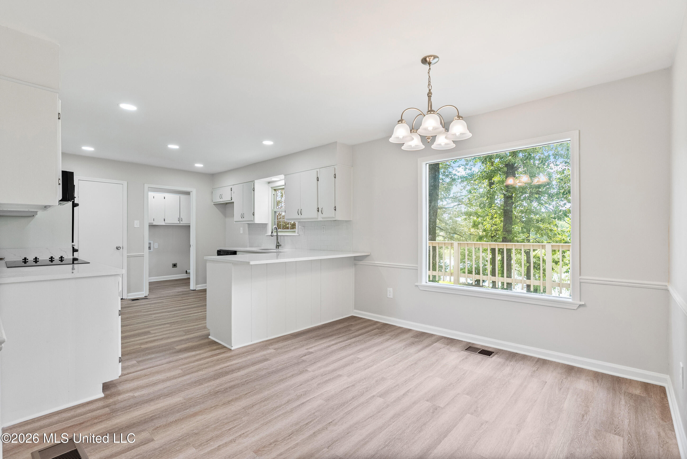 8811 Cypress Cove Property Photo 11