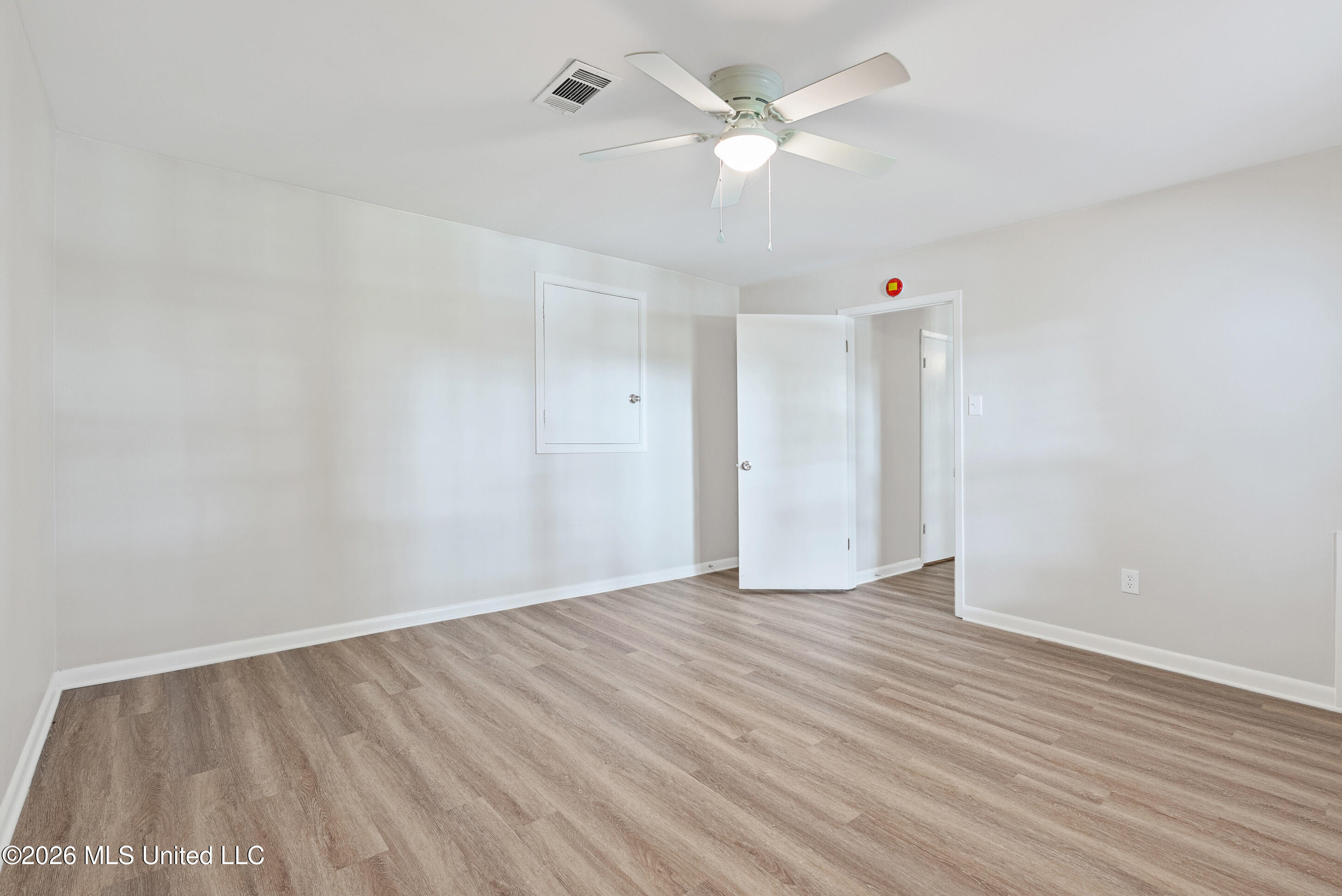 8811 Cypress Cove Property Photo 33