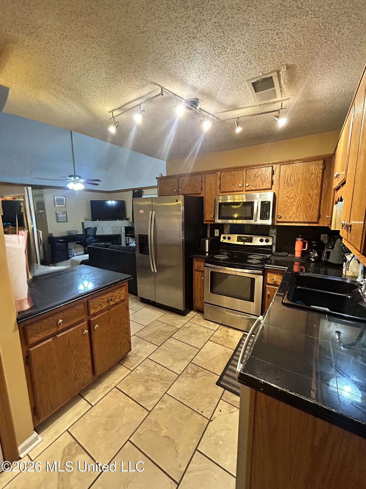 3741 Iron Horse Drive Property Photo 6