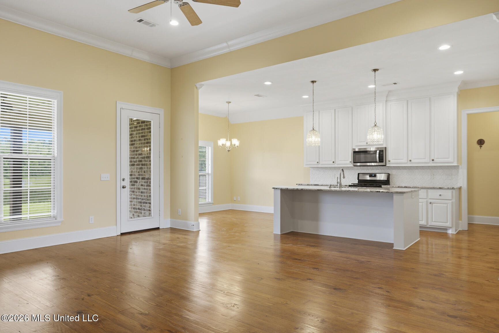 174 Falls Crossing Property Photo 15