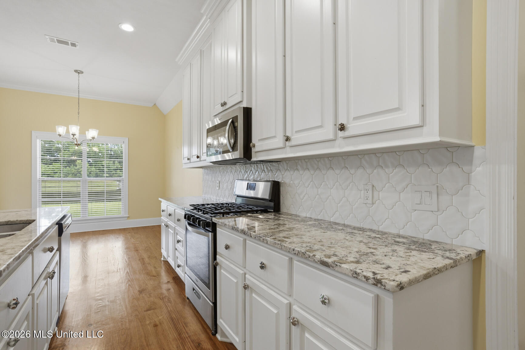 174 Falls Crossing Property Photo 23