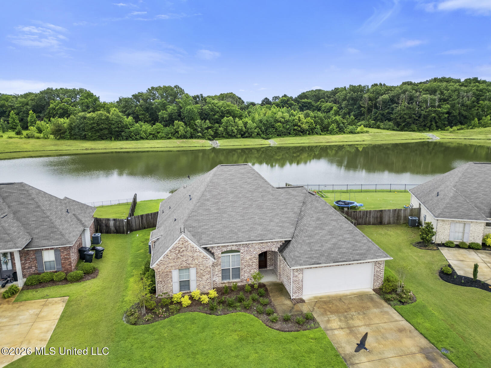 174 Falls Crossing Property Photo 34