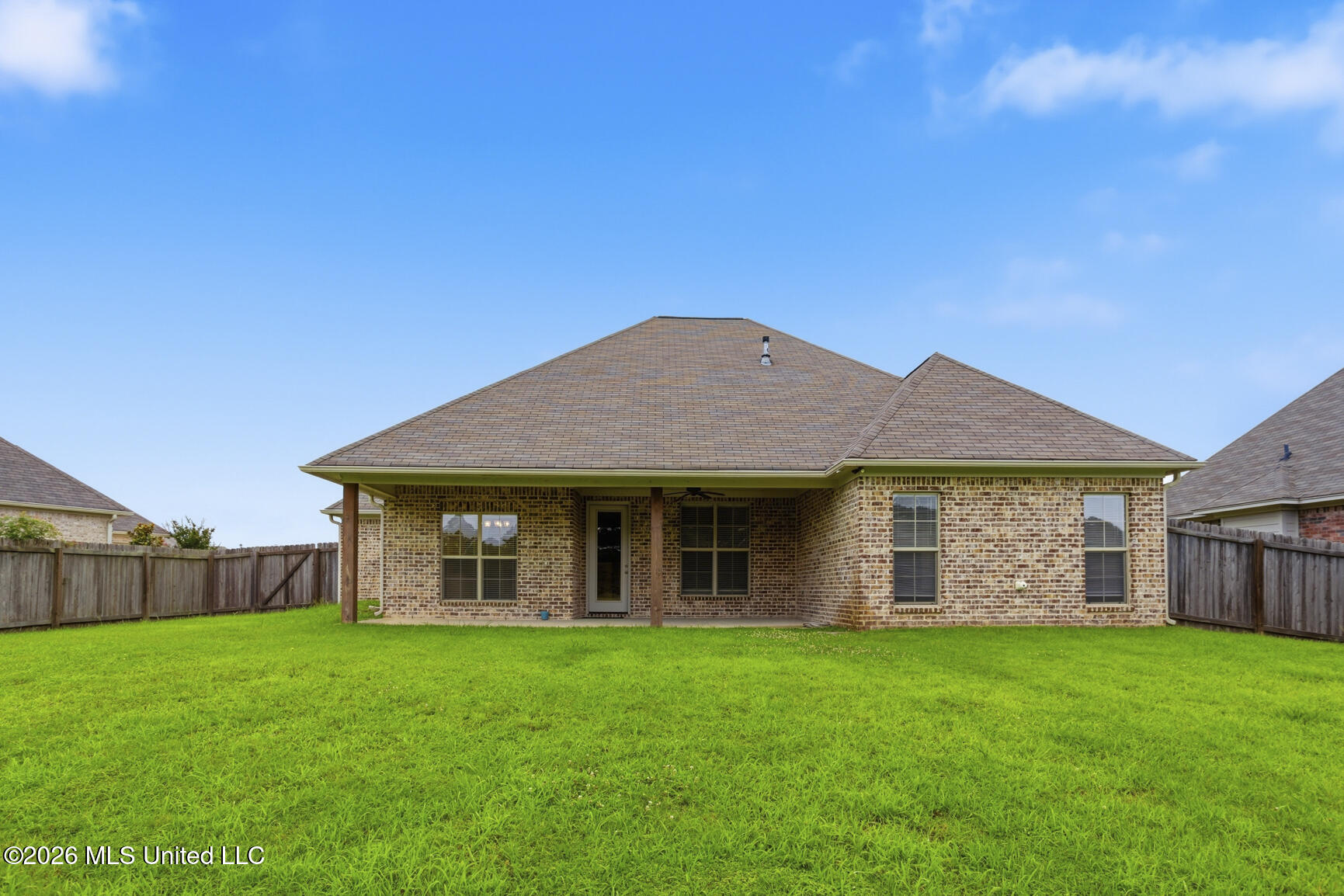 174 Falls Crossing Property Photo 35