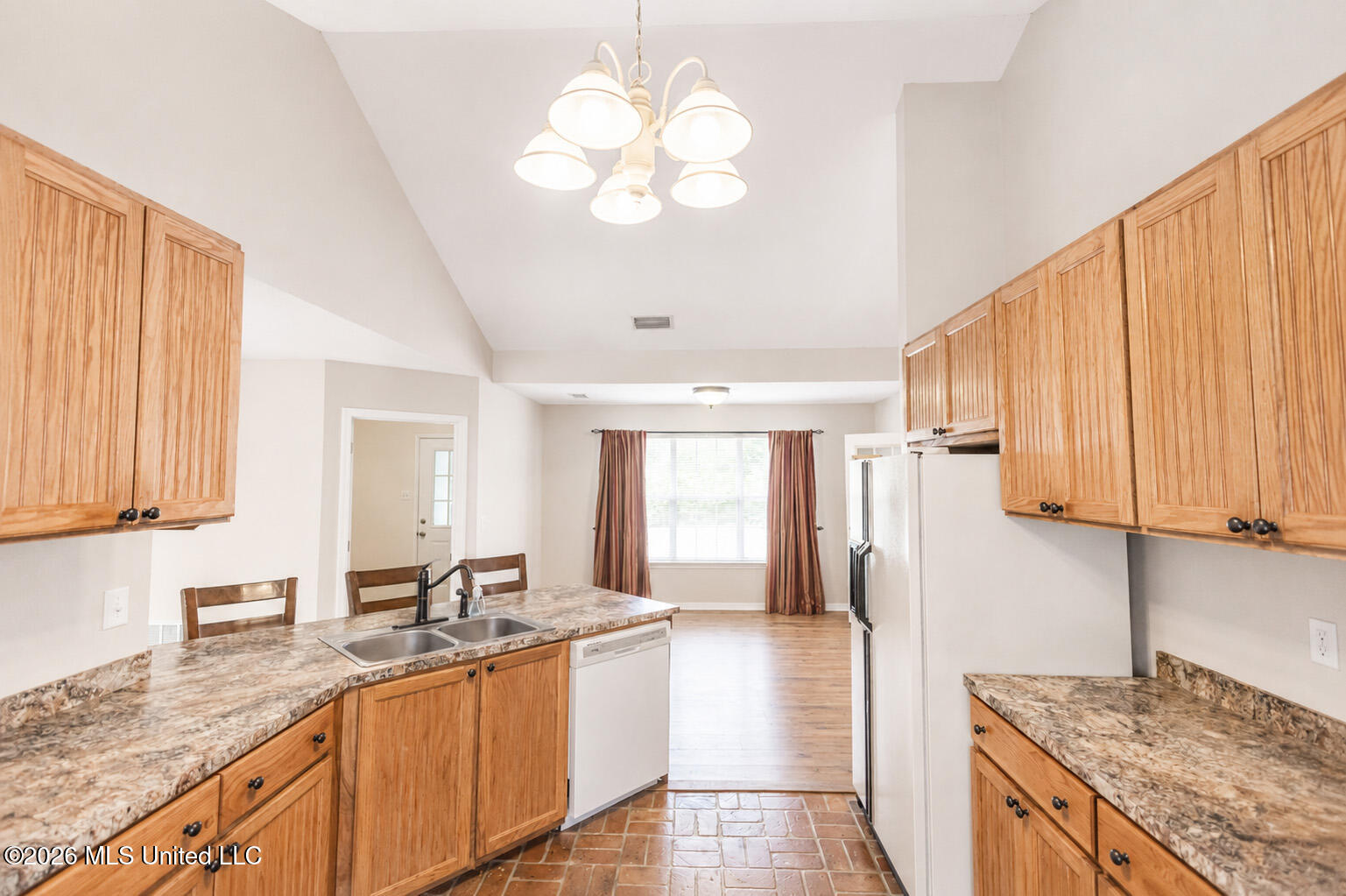 138 Estelle Drive Property Photo 13