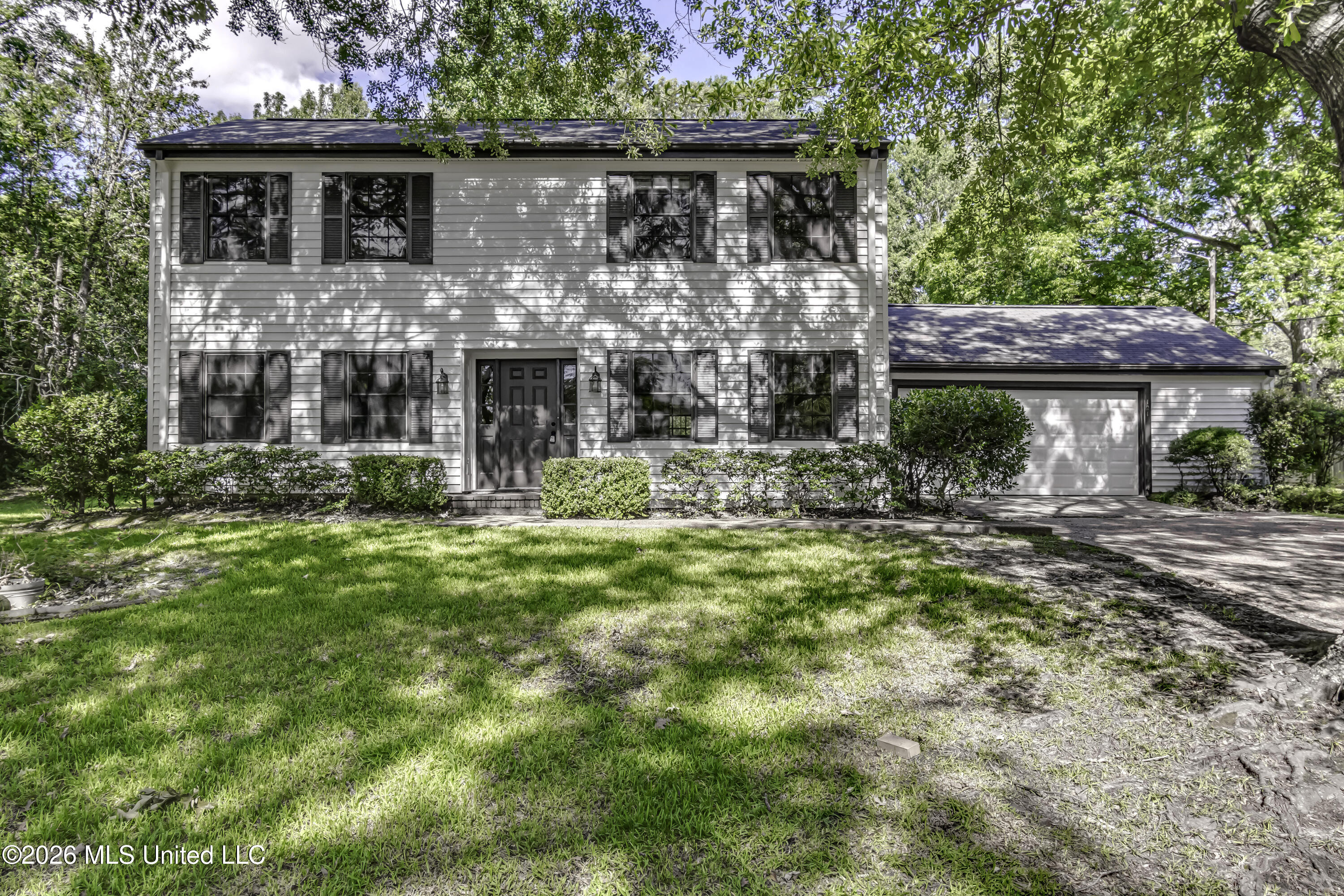 121 N Central Avenue Property Photo 1