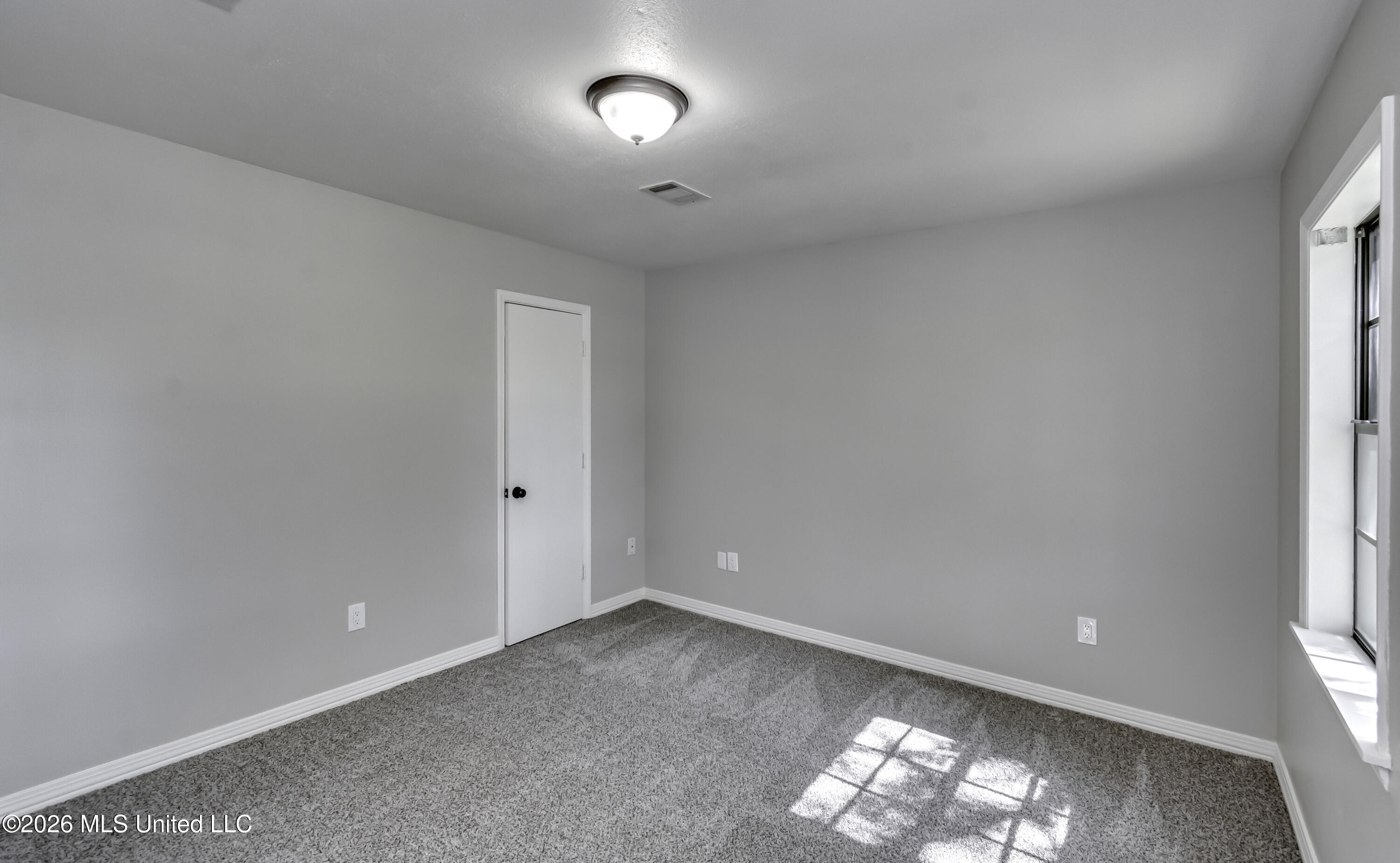 121 N Central Avenue Property Photo 46