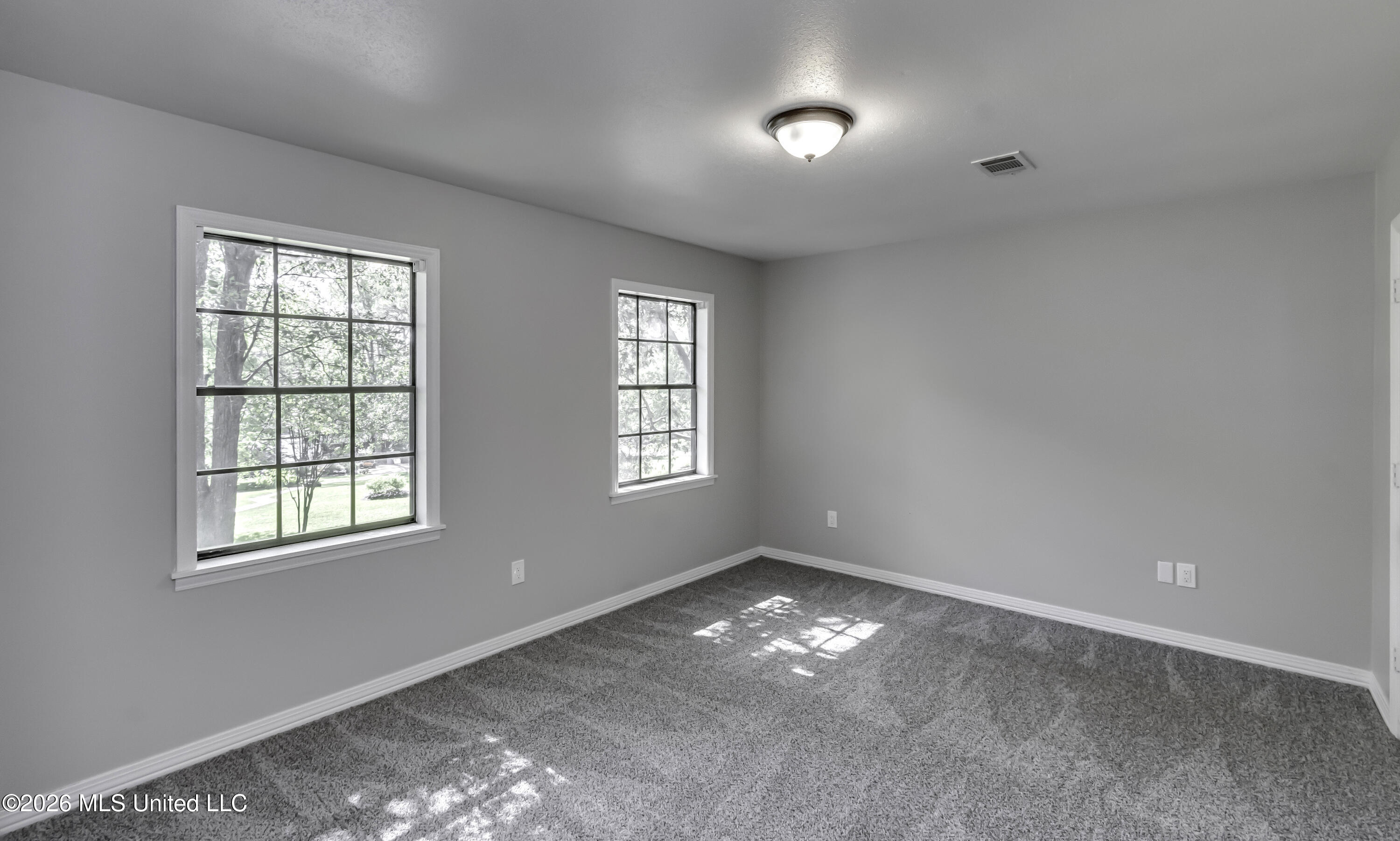 121 N Central Avenue Property Photo 52