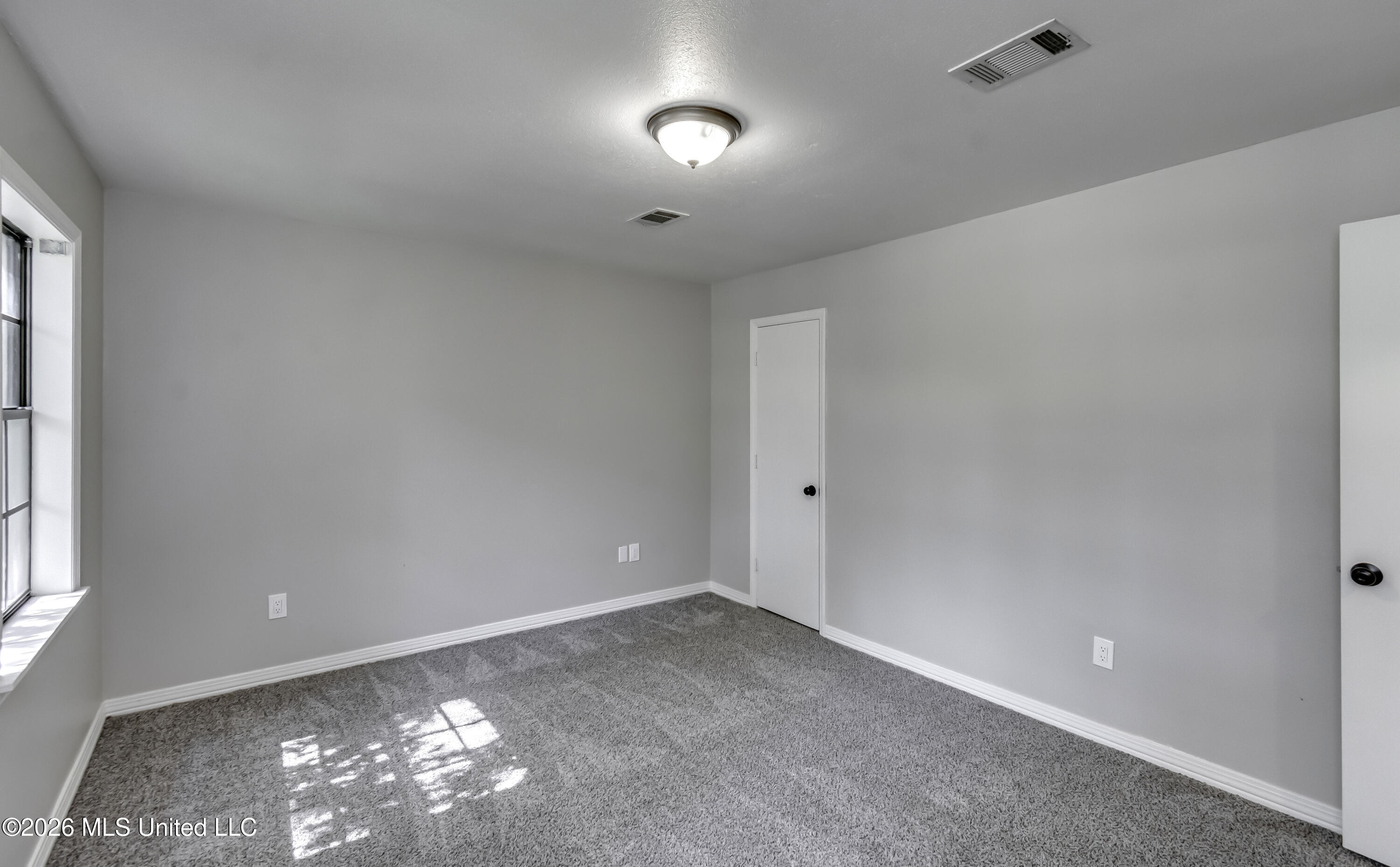 121 N Central Avenue Property Photo 55