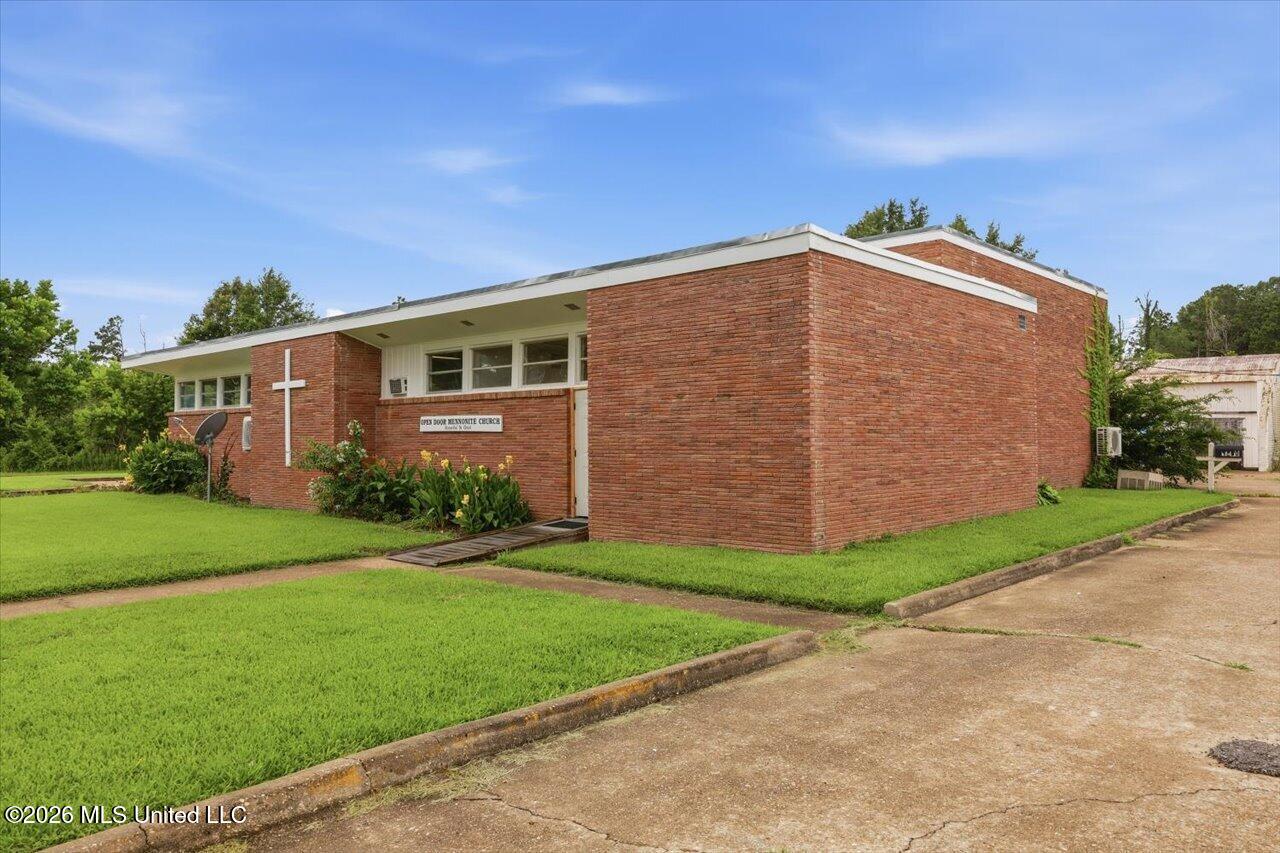 1800 Tv Road Property Photo 2