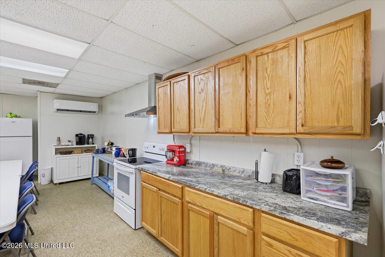 1800 Tv Road Property Photo 18