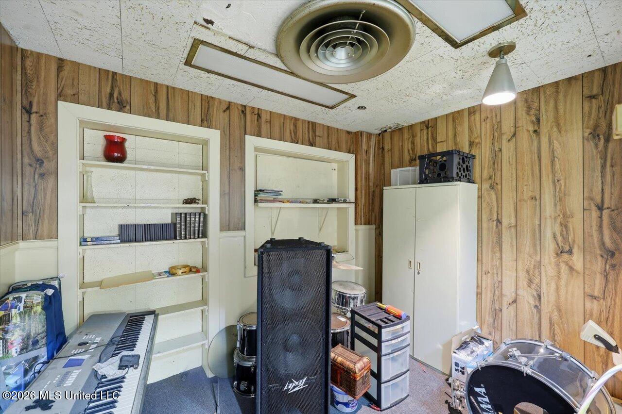 1800 Tv Road Property Photo 45