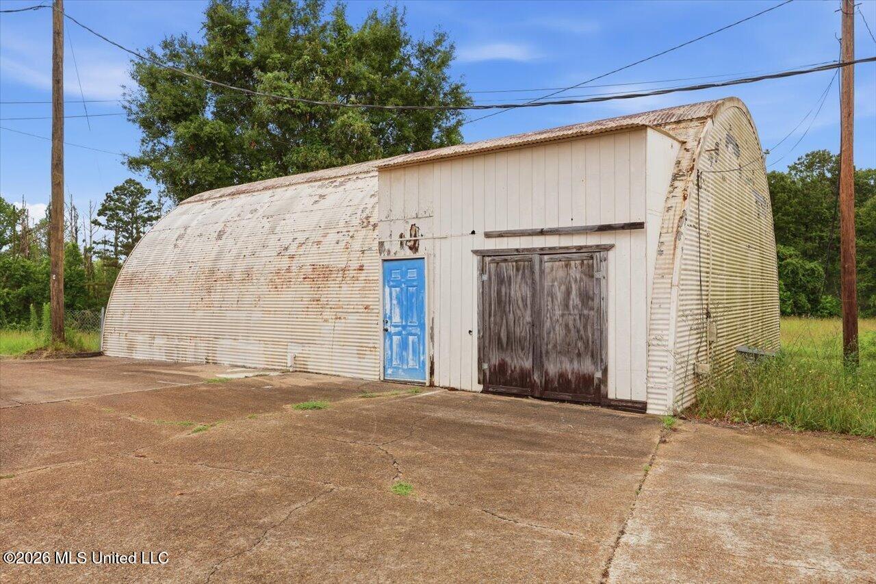 1800 Tv Road Property Photo 46