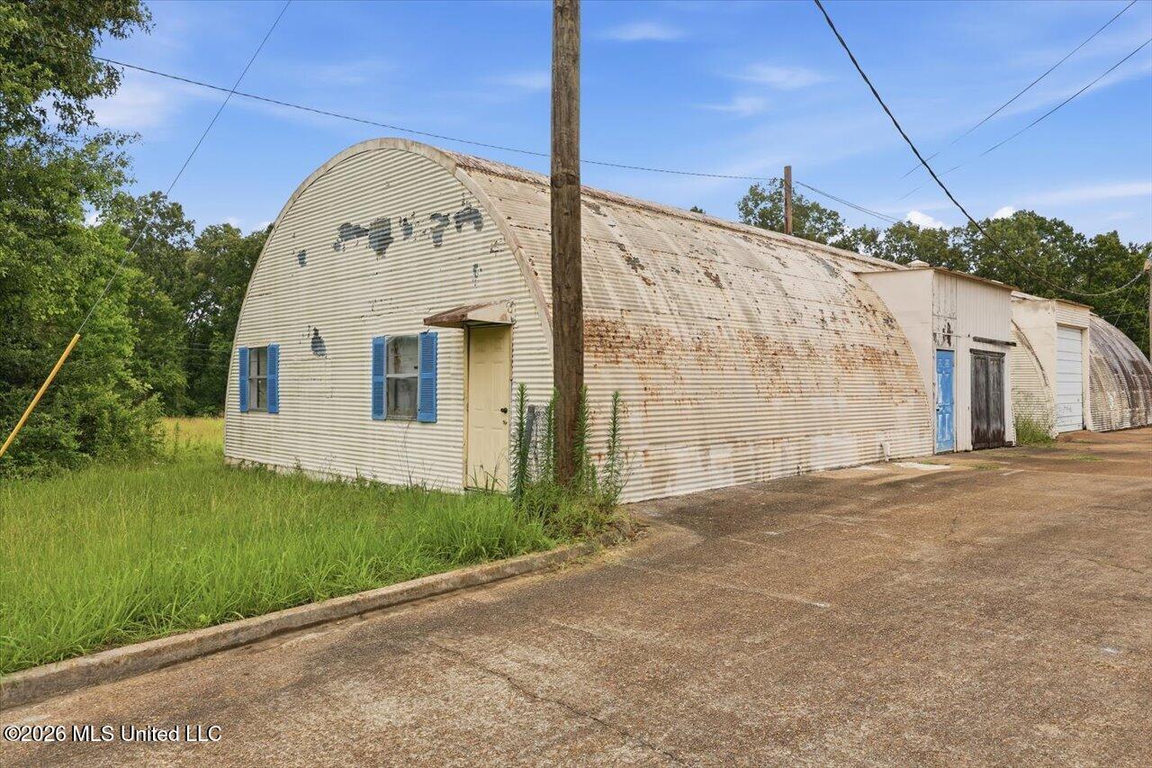 1800 Tv Road Property Photo 47