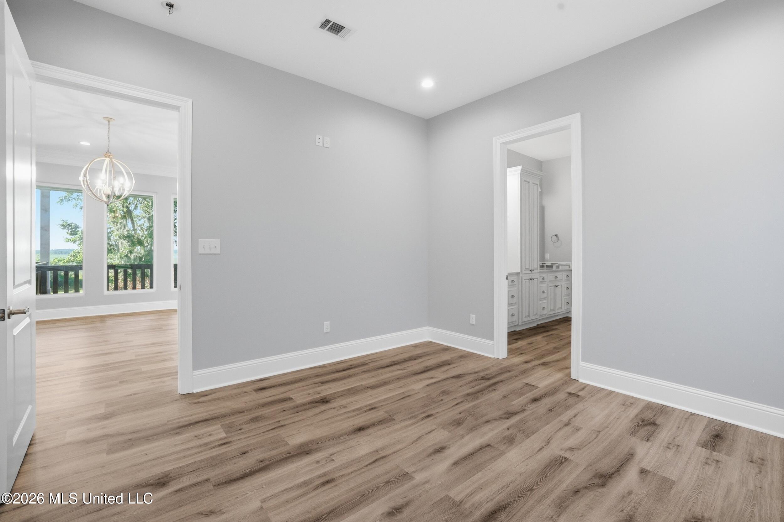 808 Powells Point Drive Property Photo 31