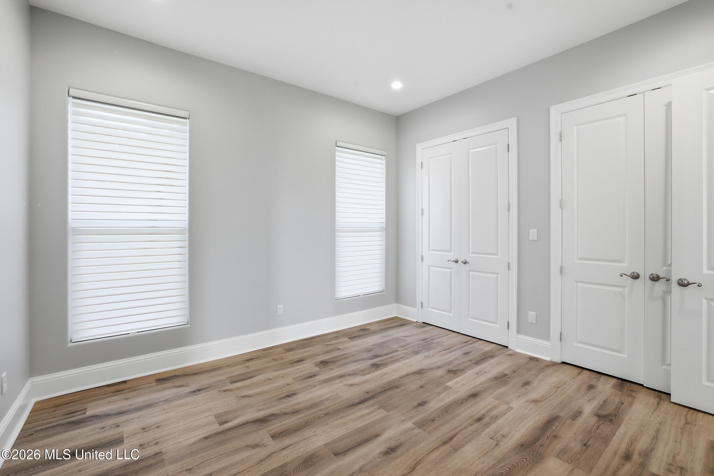 808 Powells Point Drive Property Photo 32