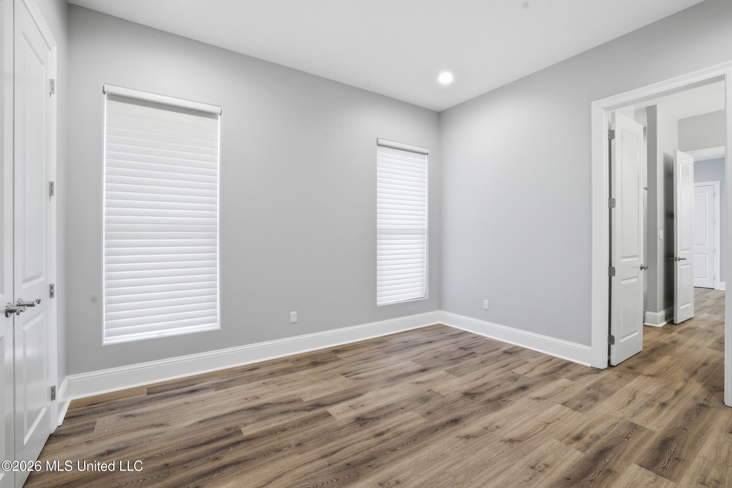 808 Powells Point Drive Property Photo 34