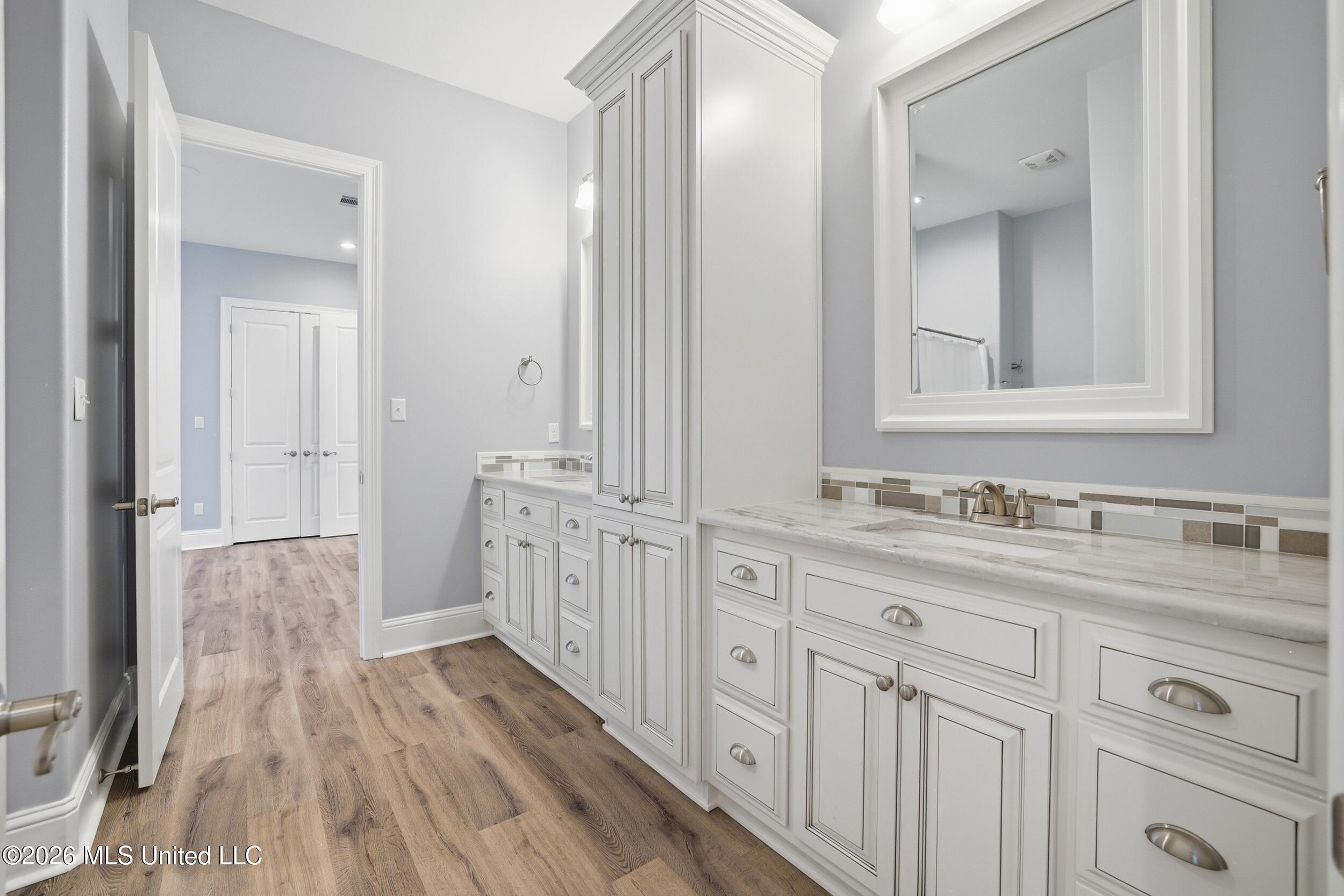 808 Powells Point Drive Property Photo 44