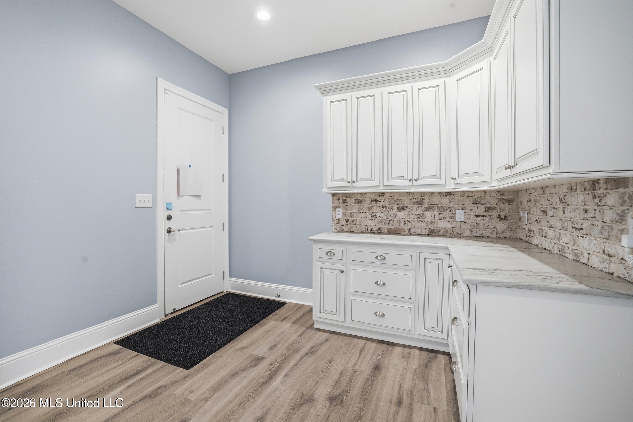 808 Powells Point Drive Property Photo 52