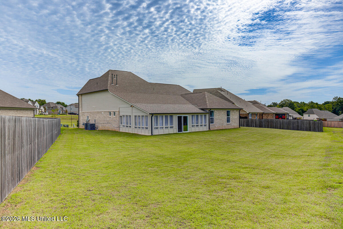 9523 Park Trail Road Property Photo 30
