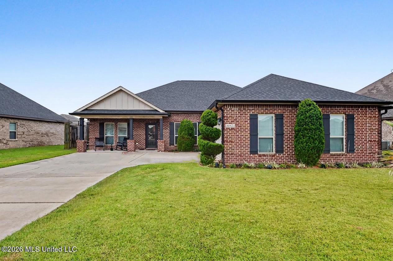 6682 Sugarcane Circle Property Photo 3