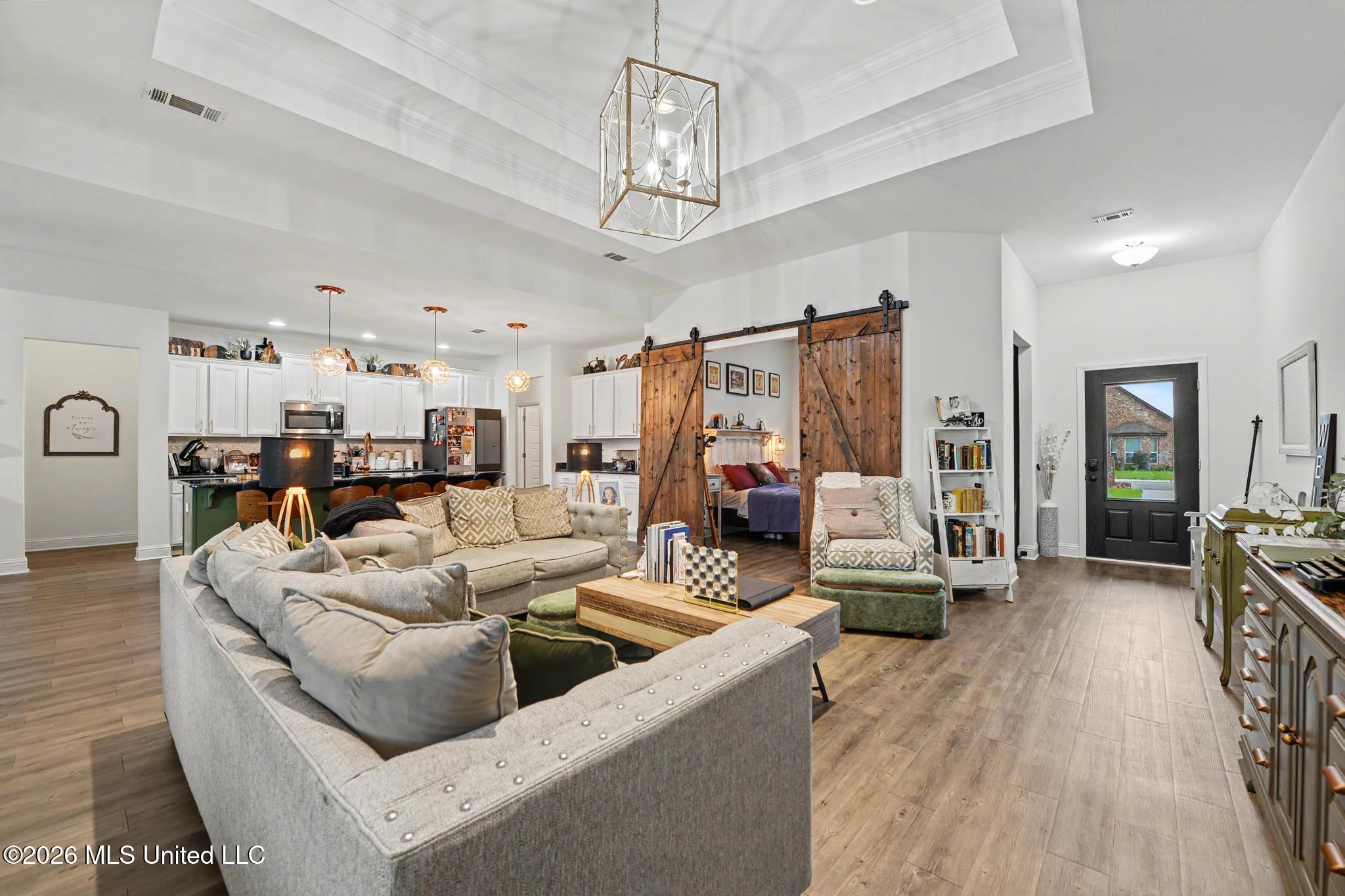 6682 Sugarcane Circle Property Photo 7