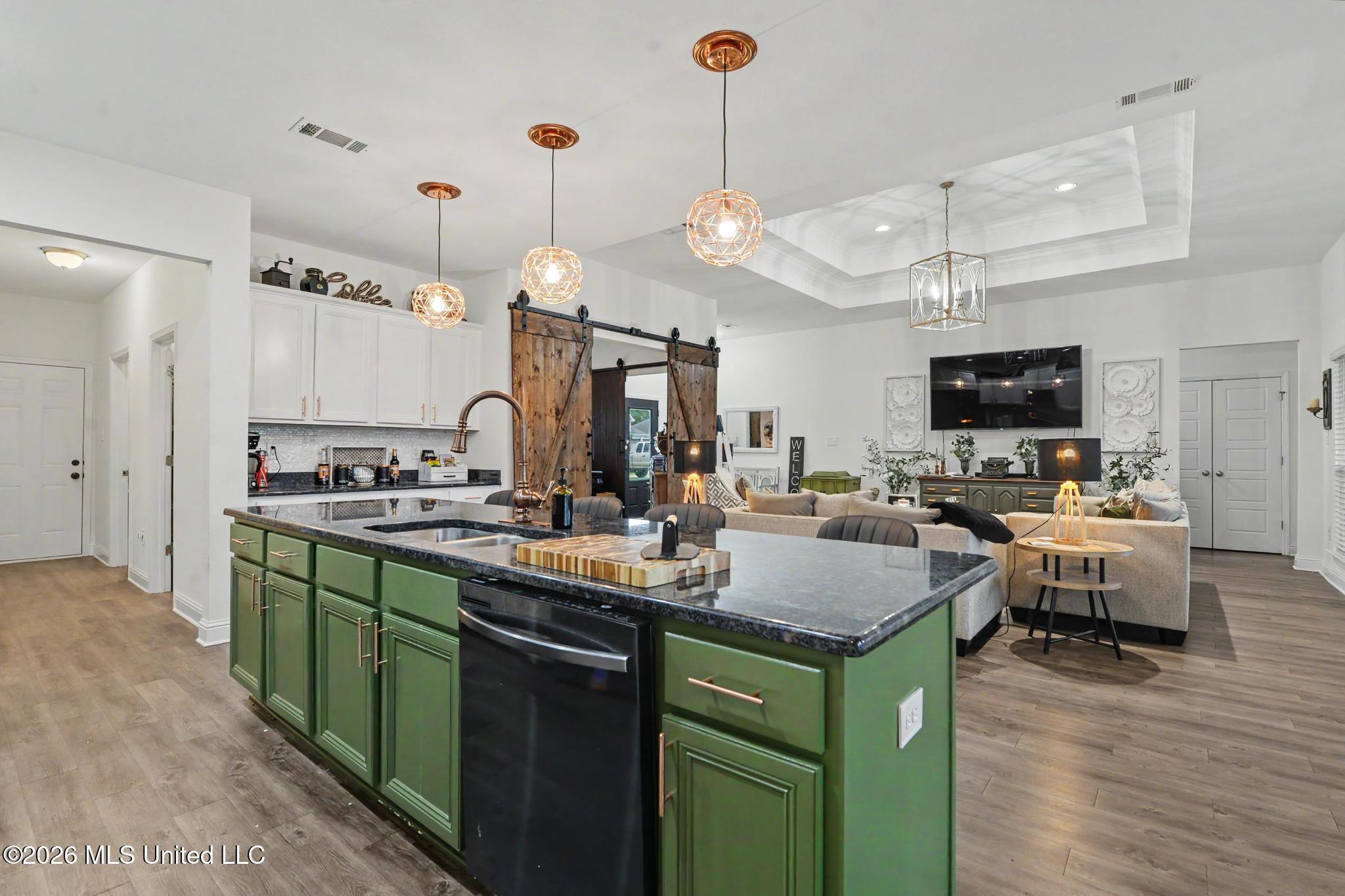 6682 Sugarcane Circle Property Photo 10