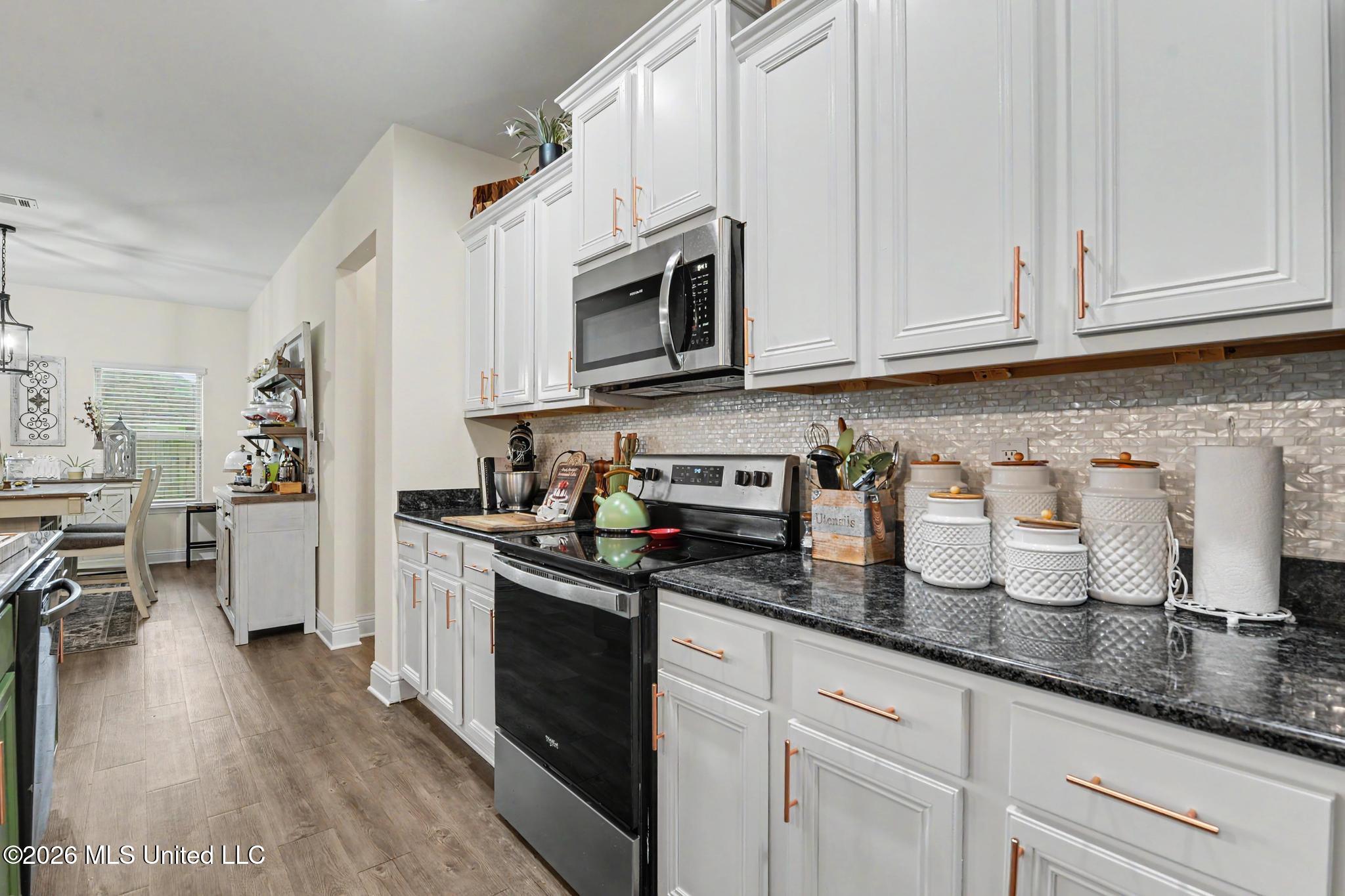 6682 Sugarcane Circle Property Photo 12