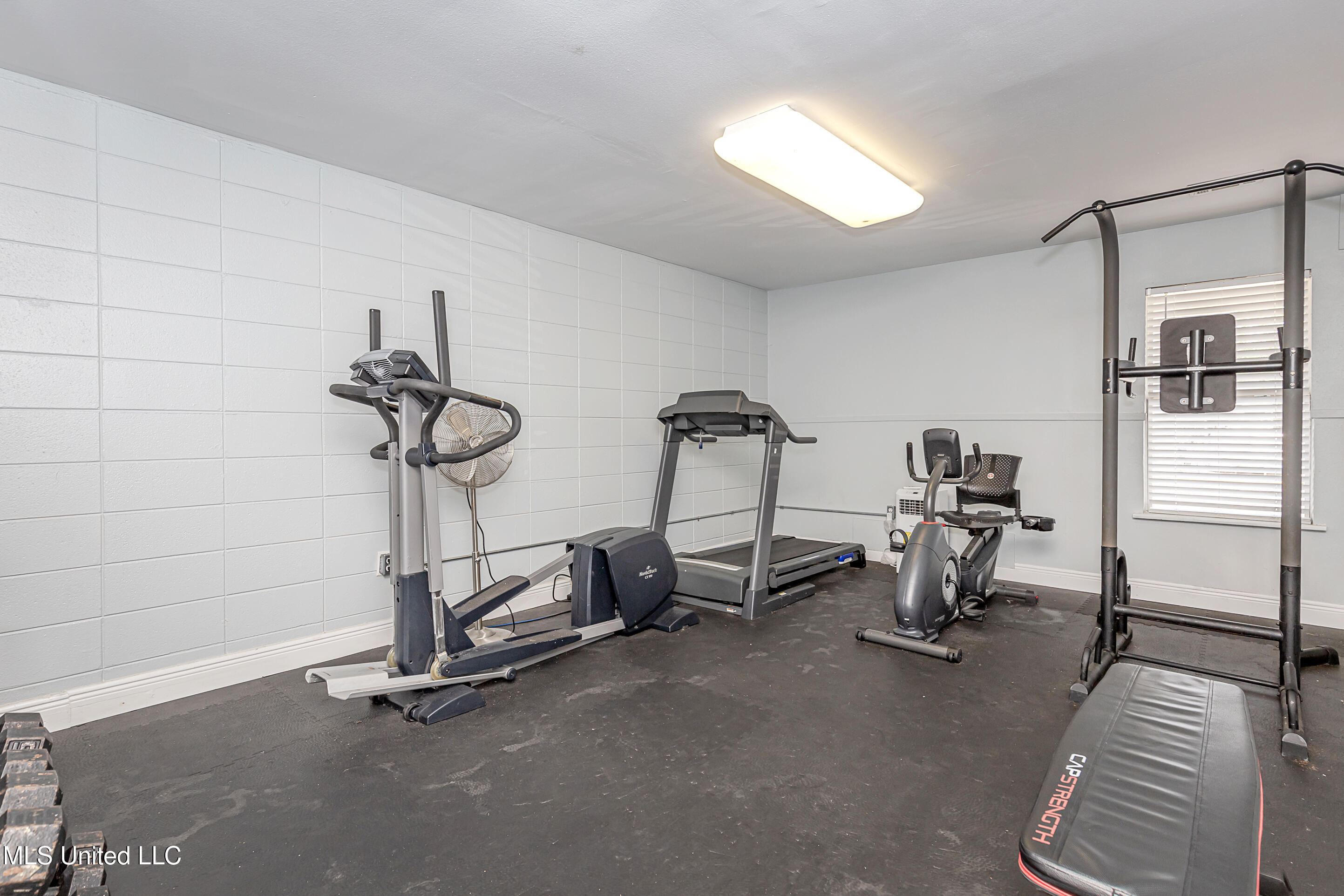 2421 Beachview Drive Property Photo 49
