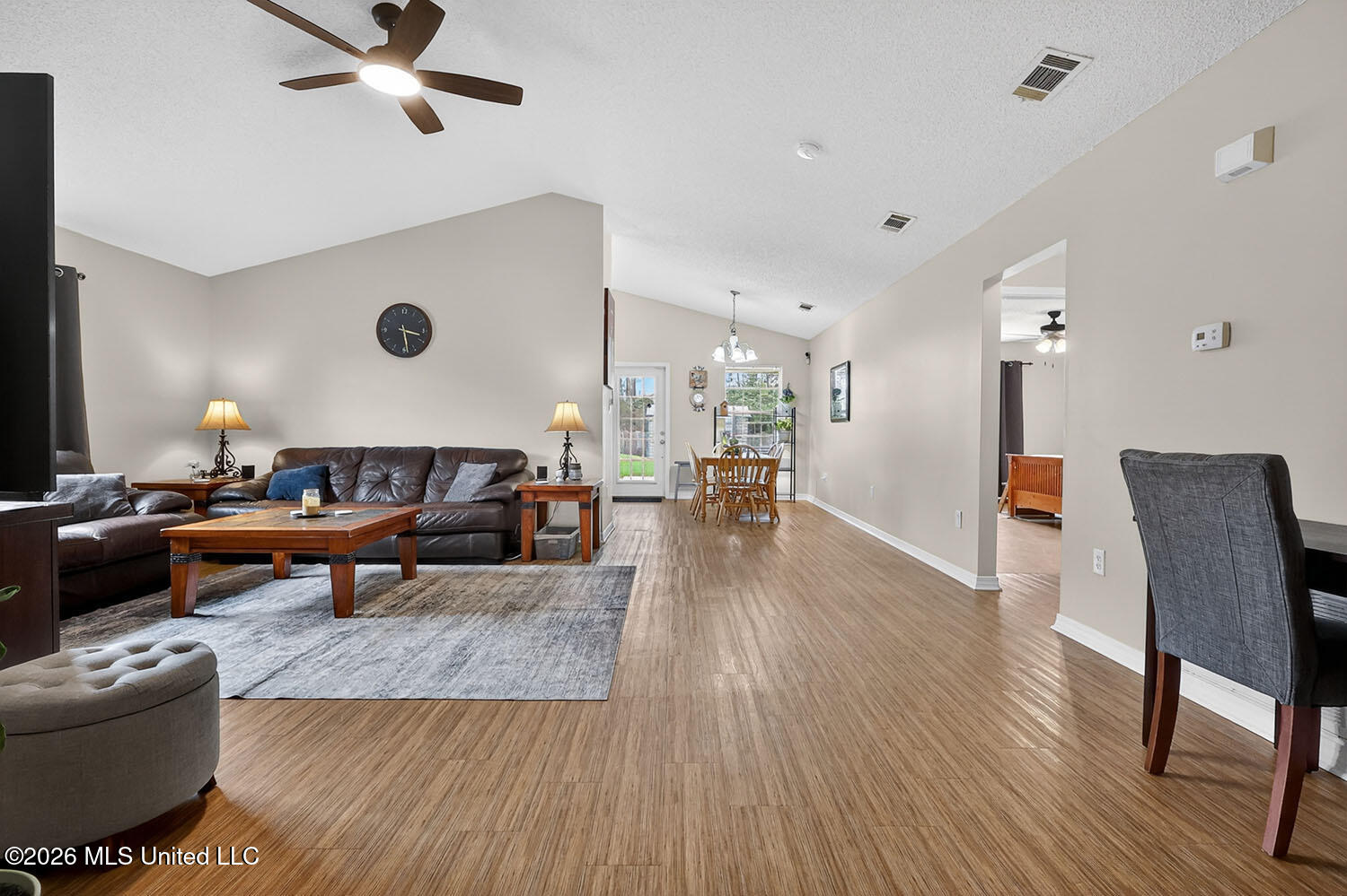 3723 Springwood Lane Property Photo 3