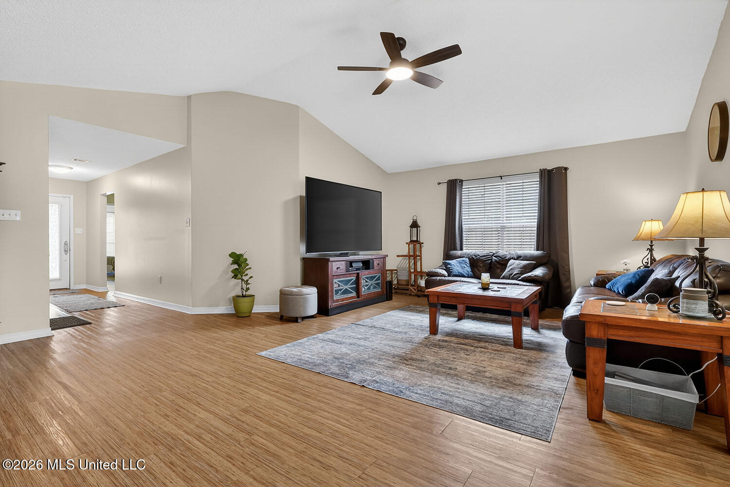 3723 Springwood Lane Property Photo 4