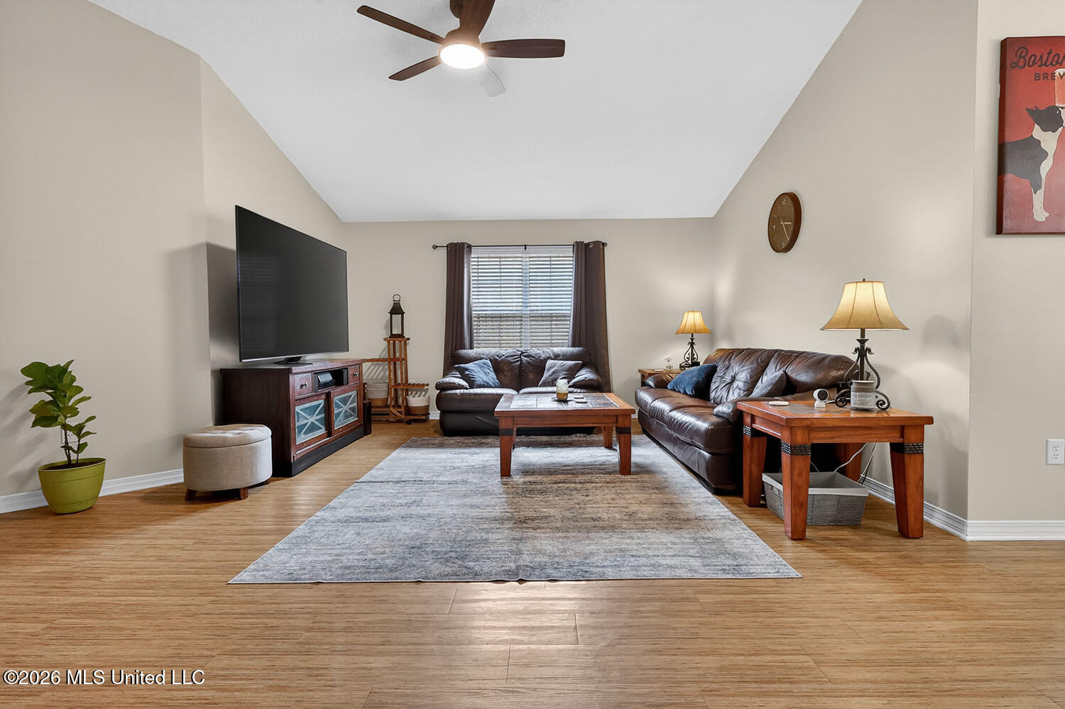 3723 Springwood Lane Property Photo 6